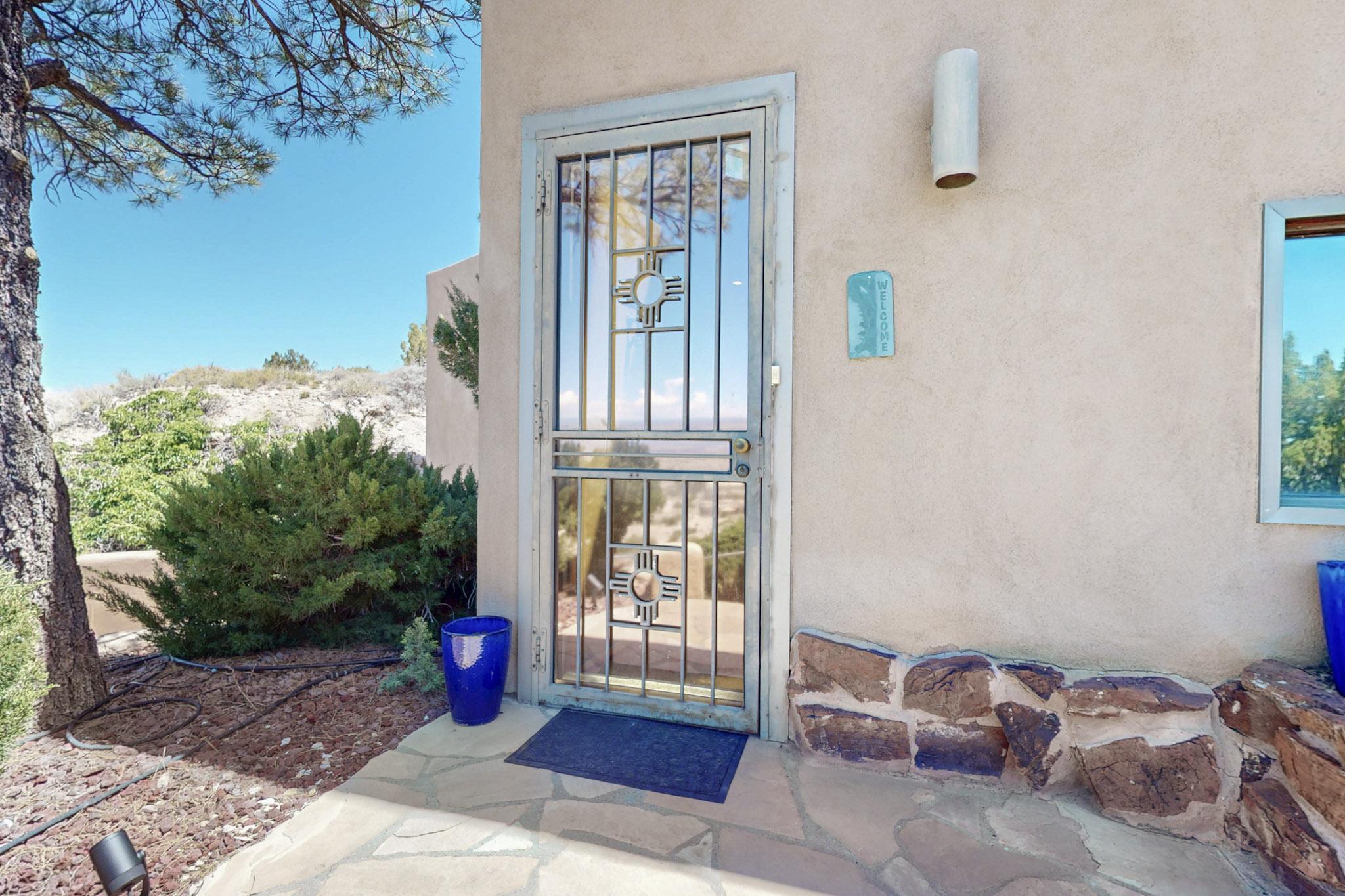 52 TEJON CANON Road