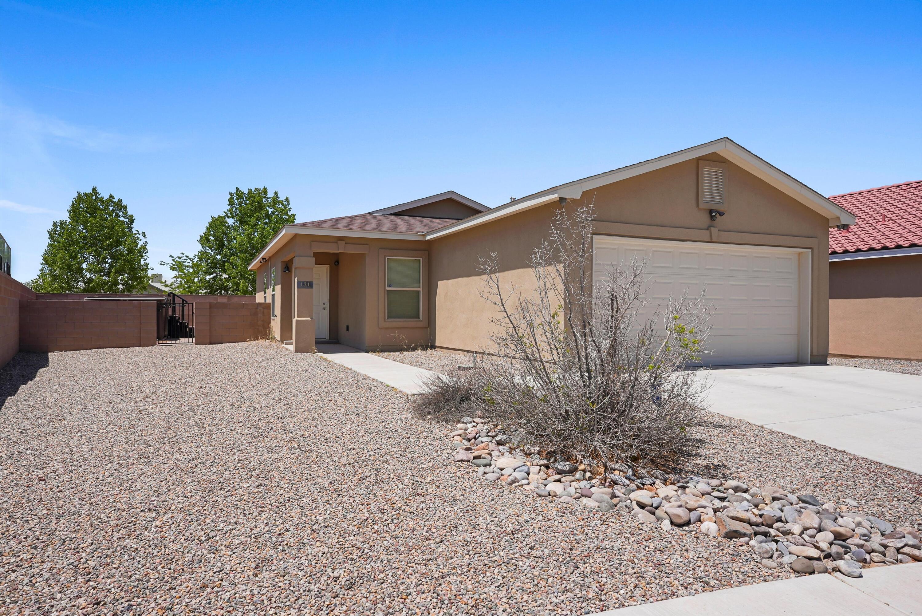 131 OAKWOOD Court SW