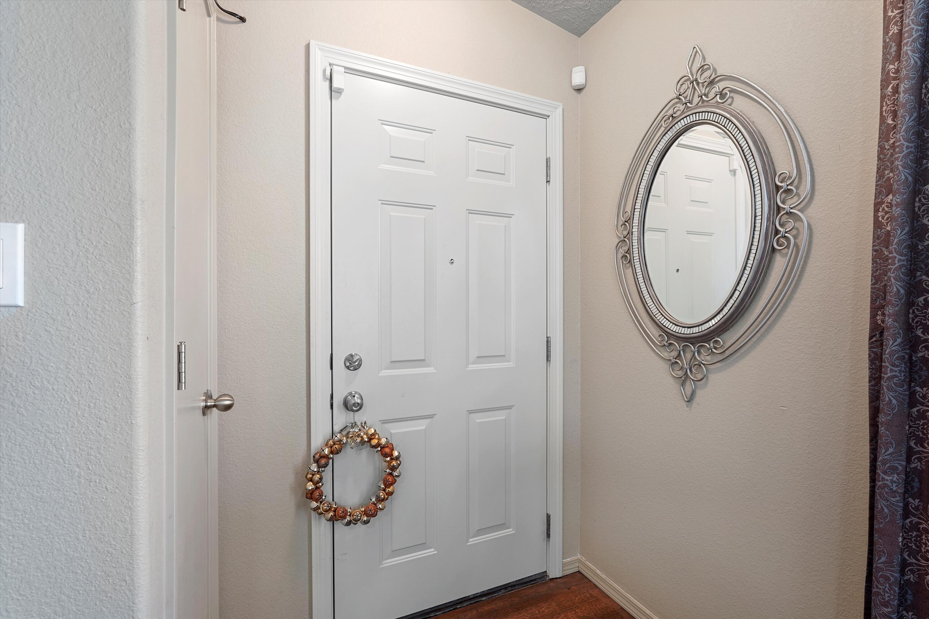 131 OAKWOOD Court SW