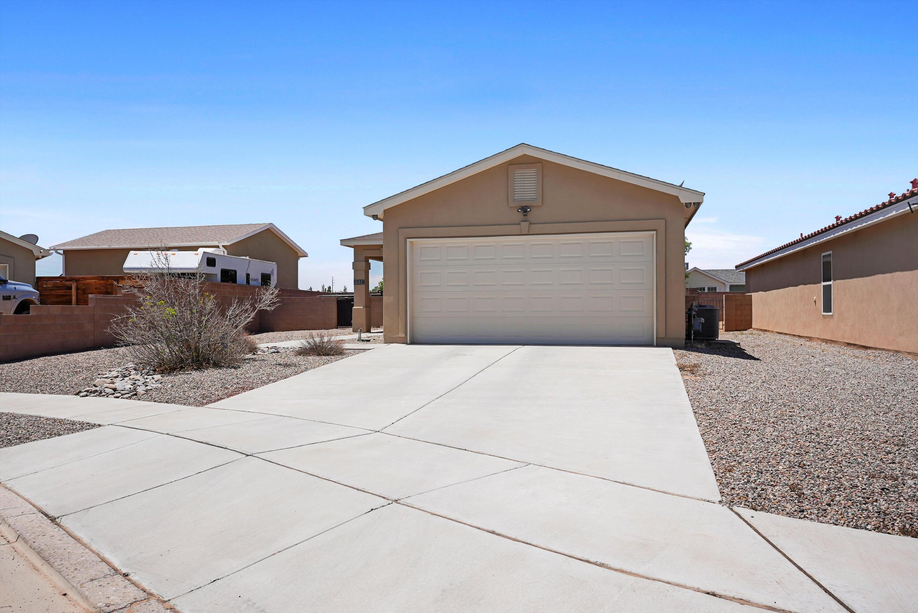 131 OAKWOOD Court SW