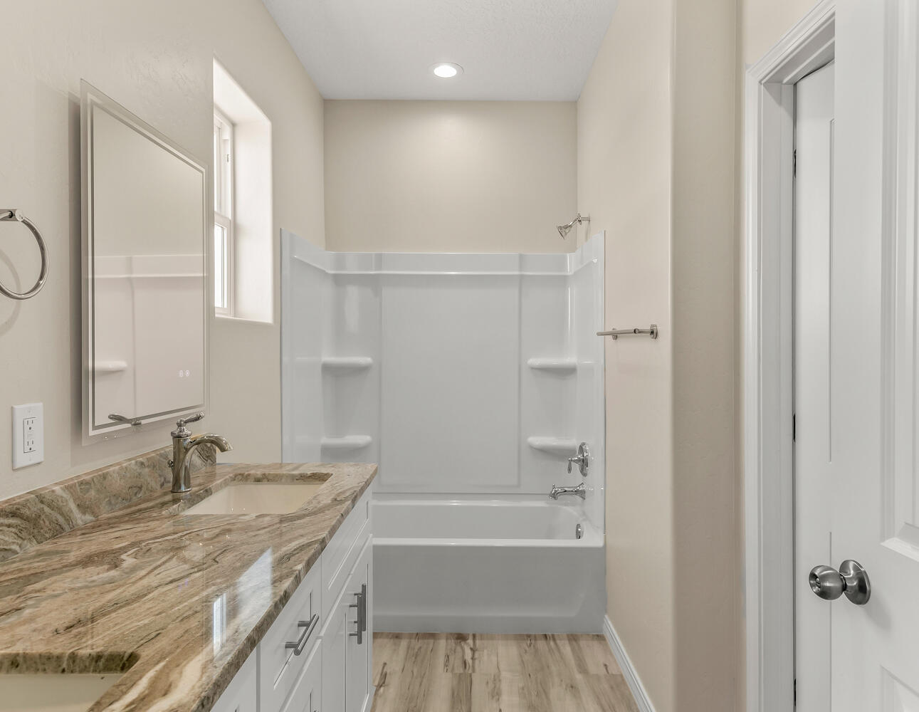 6 ROMANO RAY Court