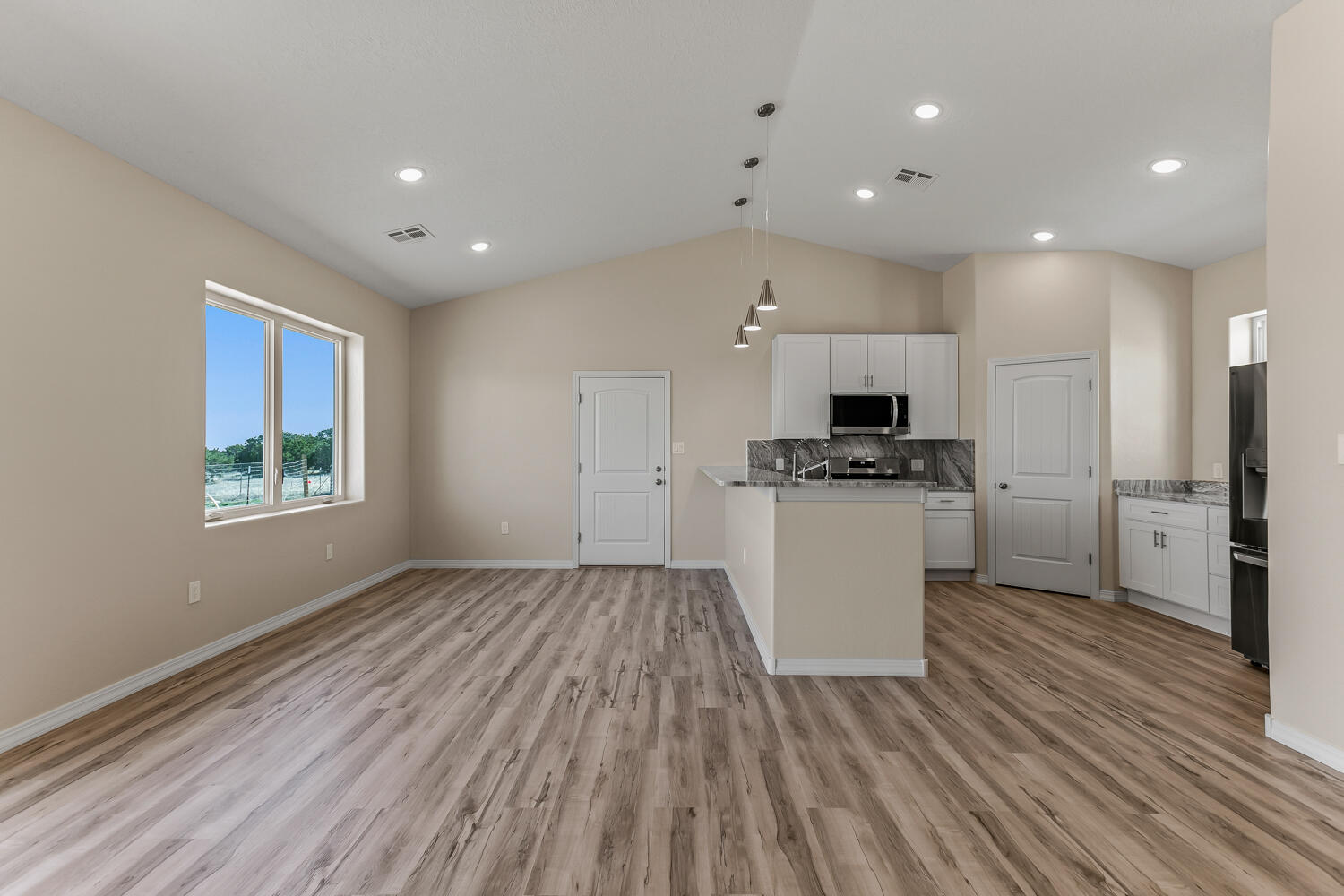 6 ROMANO RAY Court