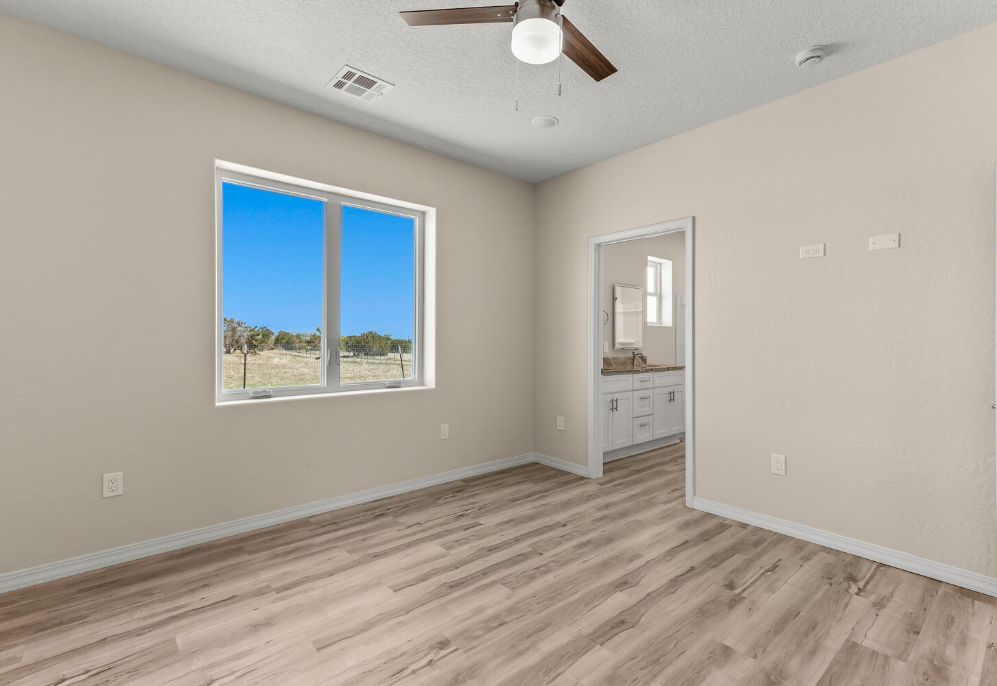 6 ROMANO RAY Court