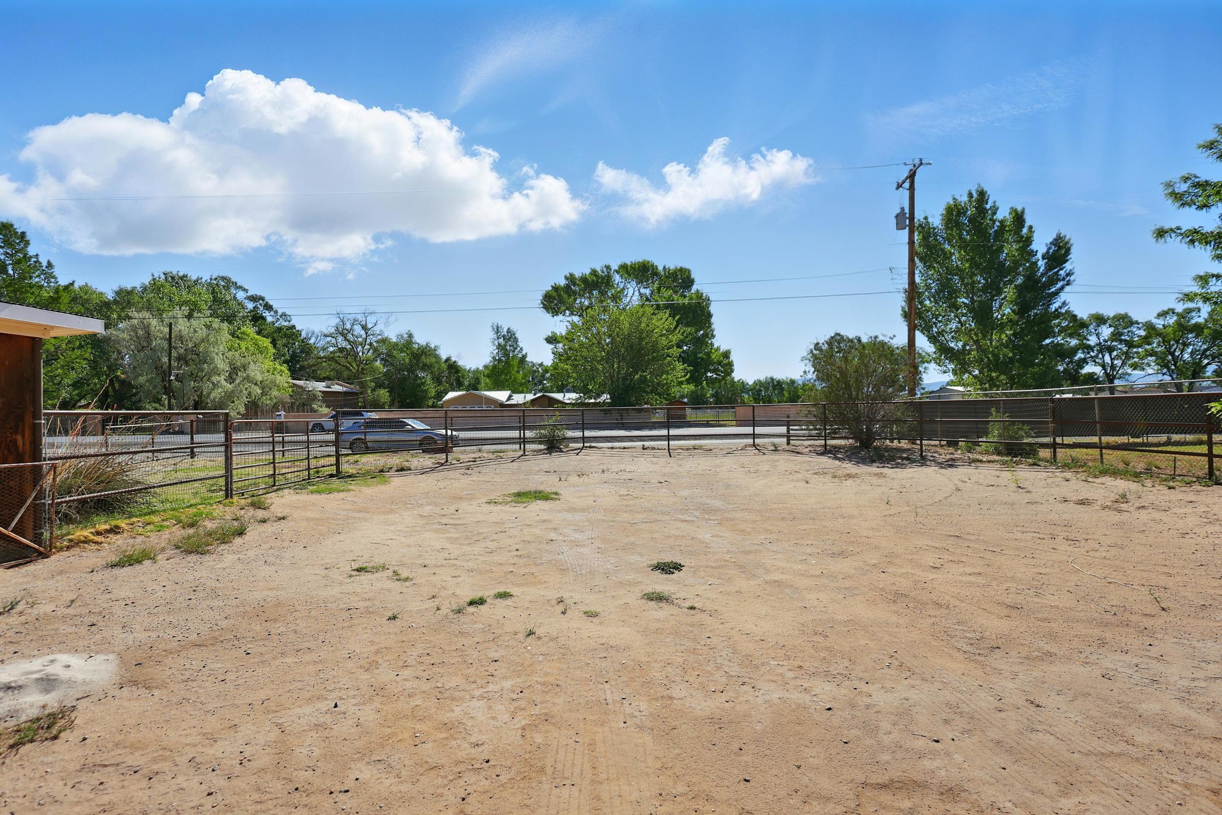 1595 W BOSQUE Loop