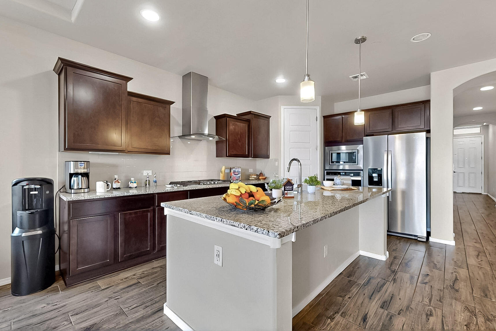 4281 CROWNED EAGLE Loop NE