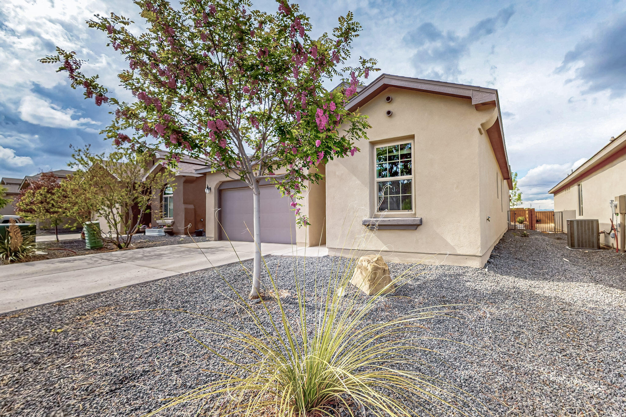 4281 CROWNED EAGLE Loop NE