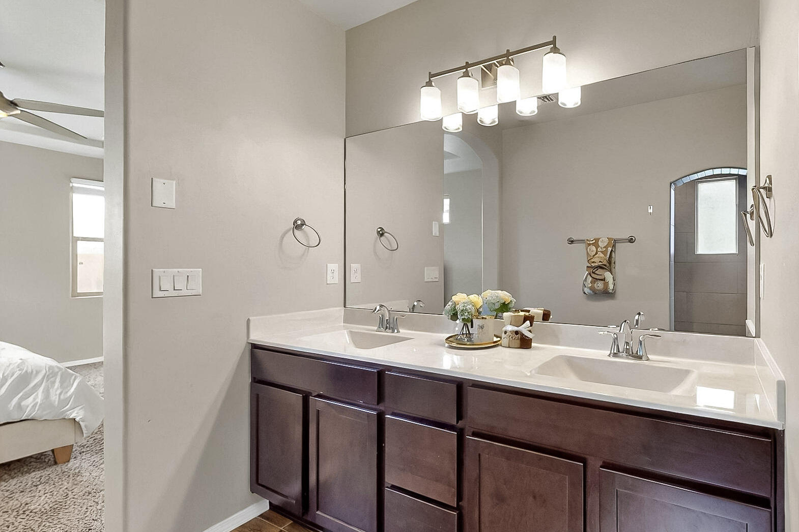 4281 CROWNED EAGLE Loop NE