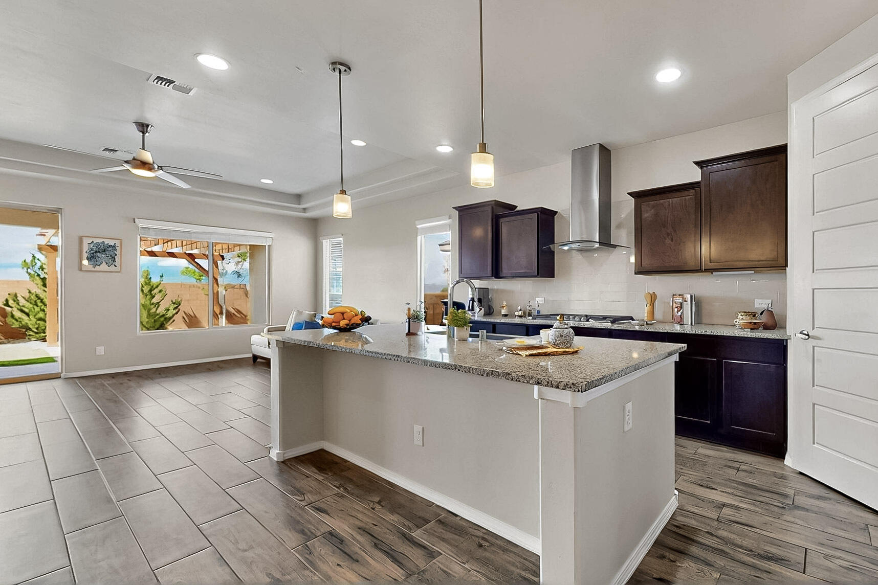 4281 CROWNED EAGLE Loop NE