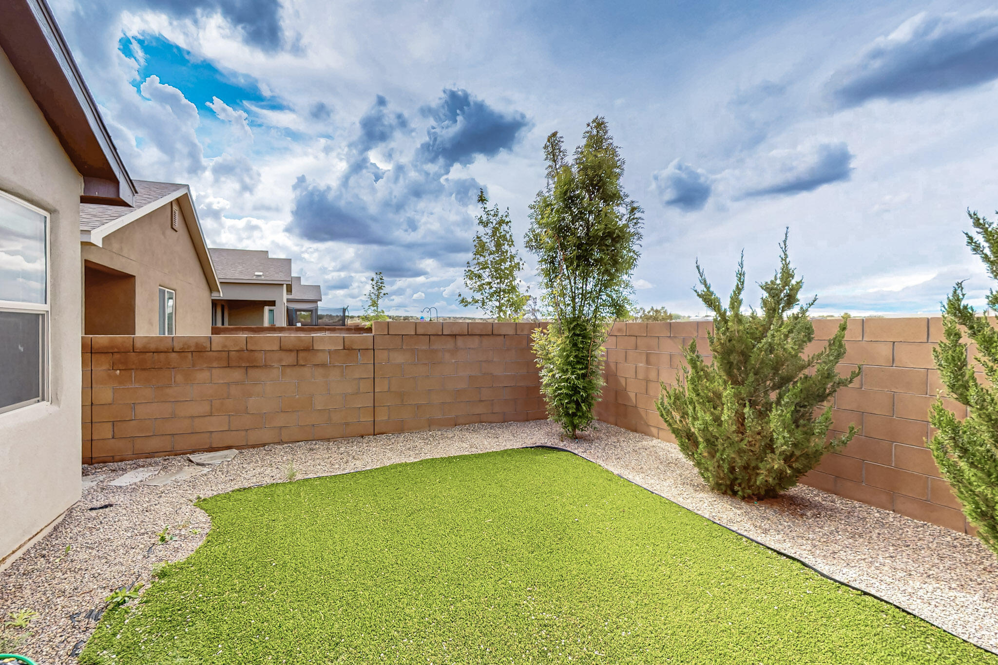 4281 CROWNED EAGLE Loop NE