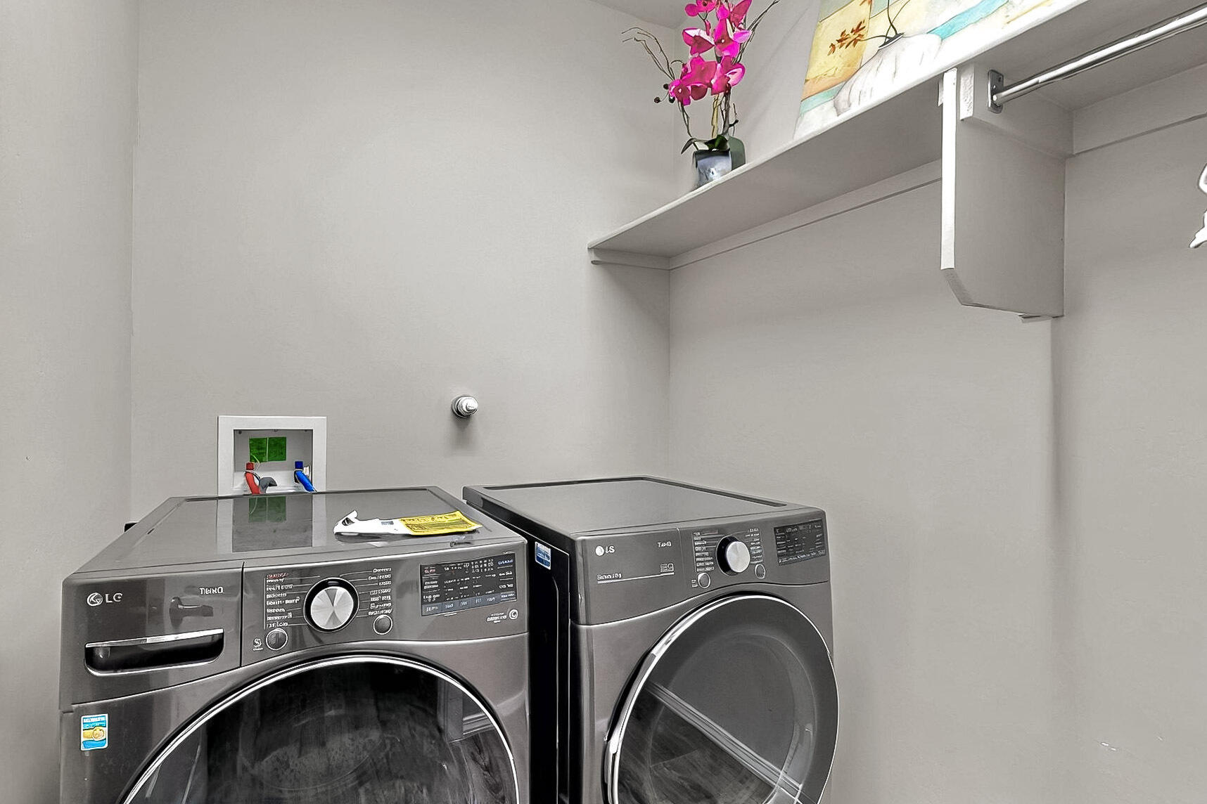 4281 CROWNED EAGLE Loop NE