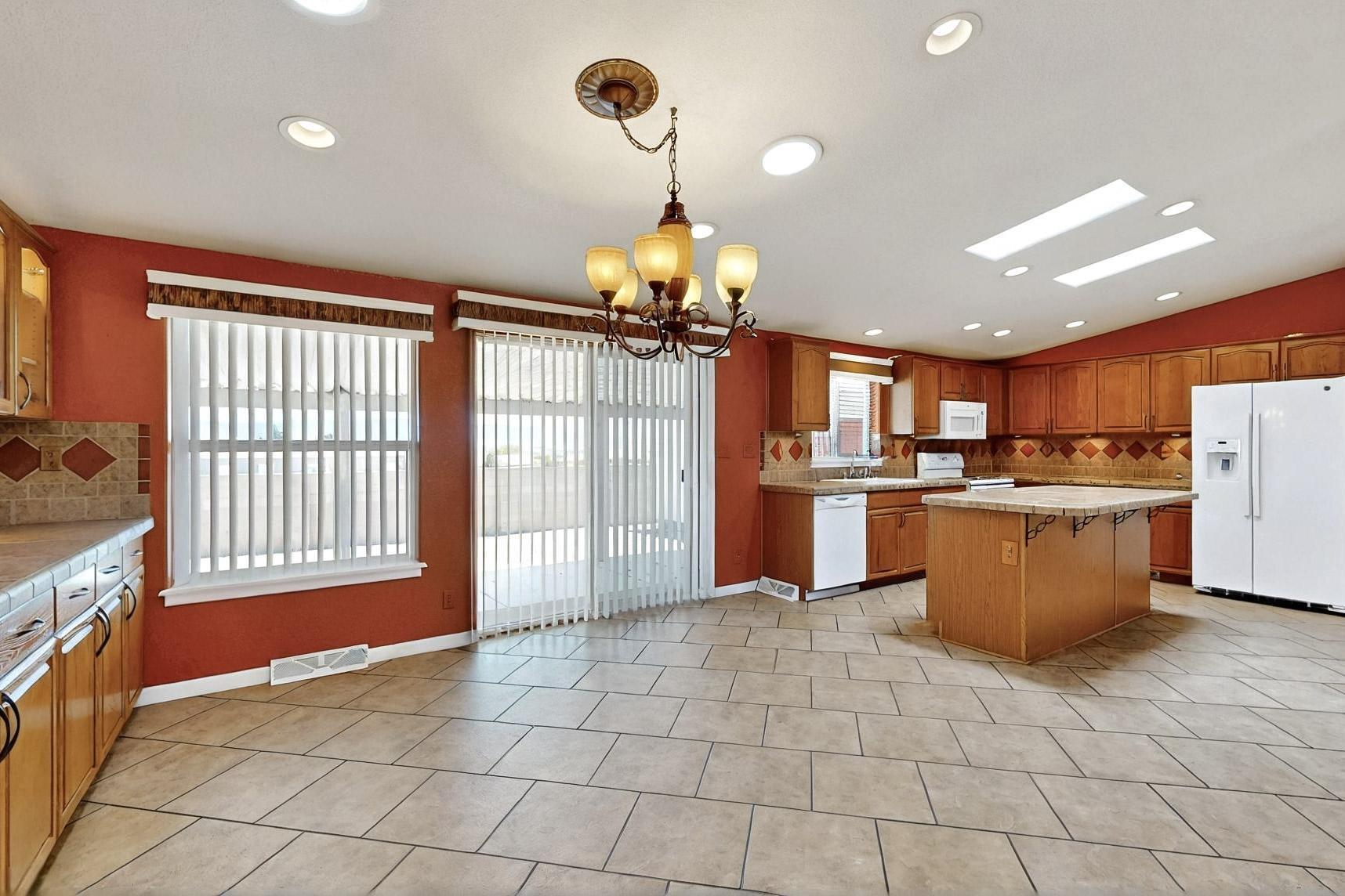 322 SUNRISE BLUFFS Drive