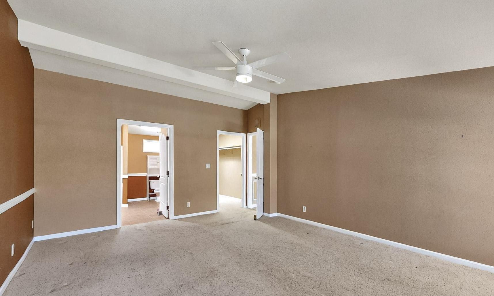 322 SUNRISE BLUFFS Drive