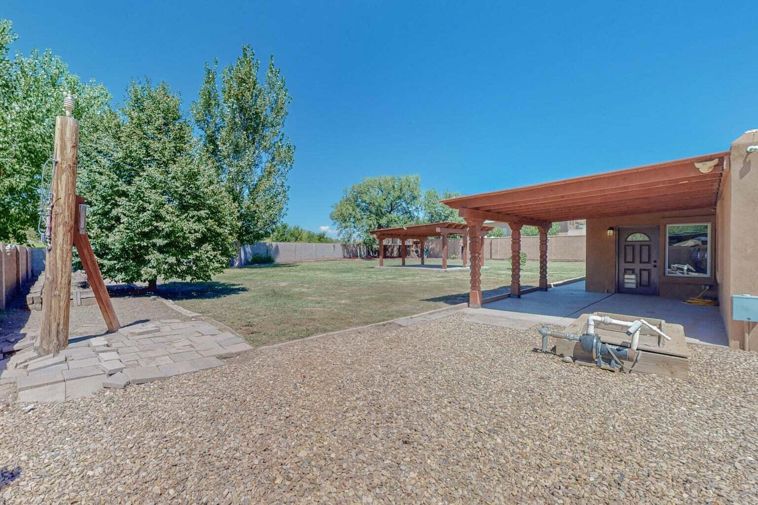 501 Calle De La Angel