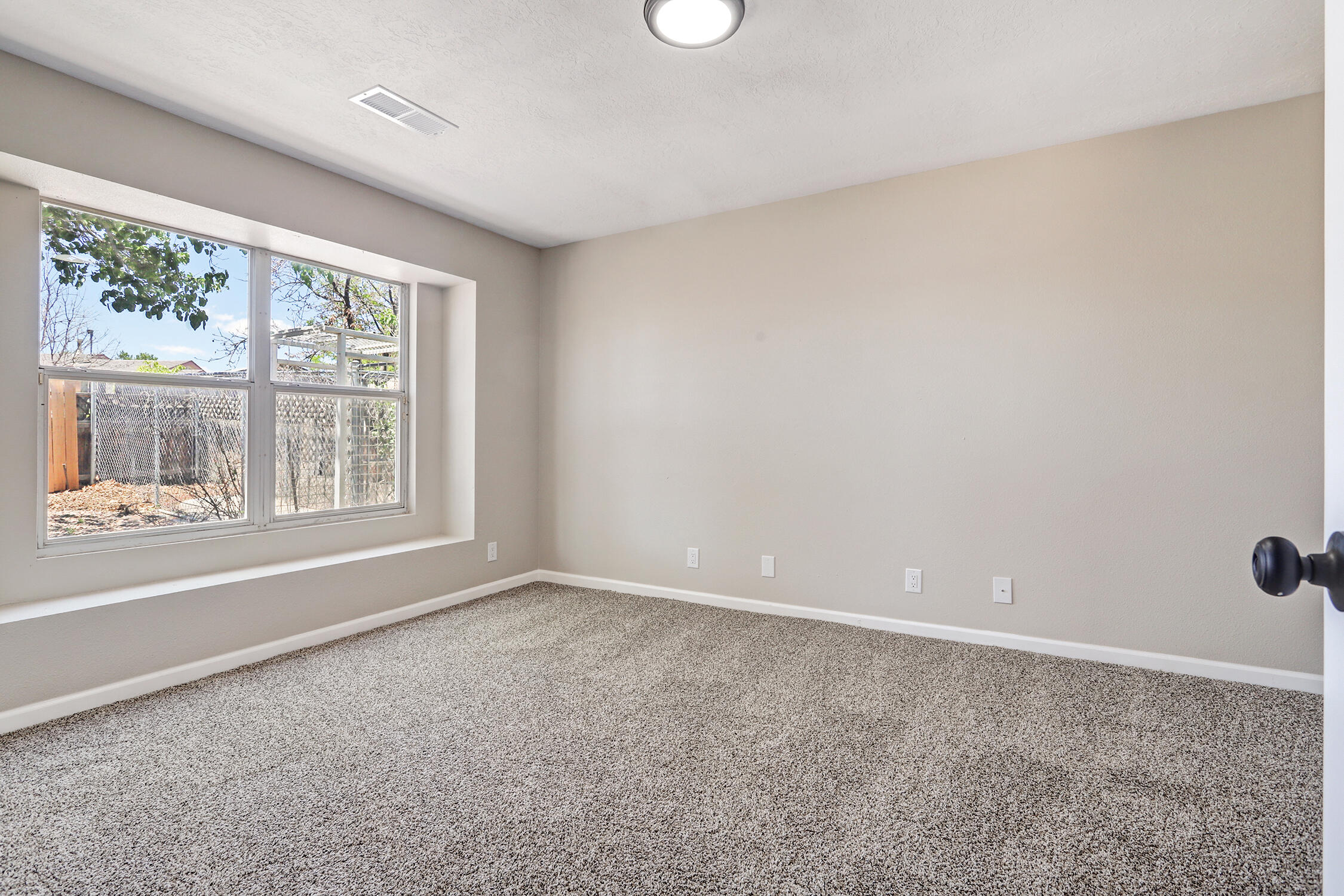 2359 ELIZABETH ANN Road NE