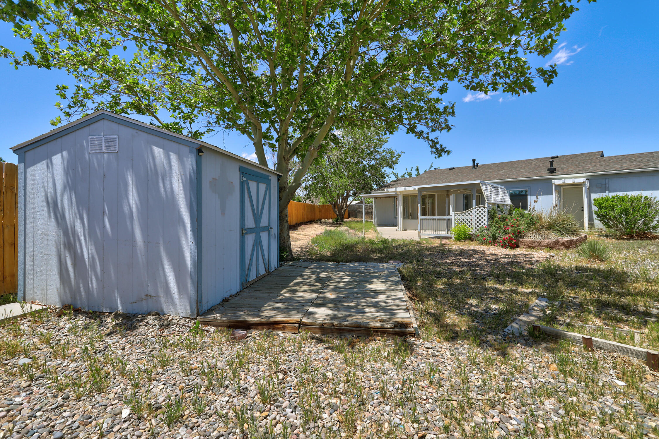 2359 ELIZABETH ANN Road NE