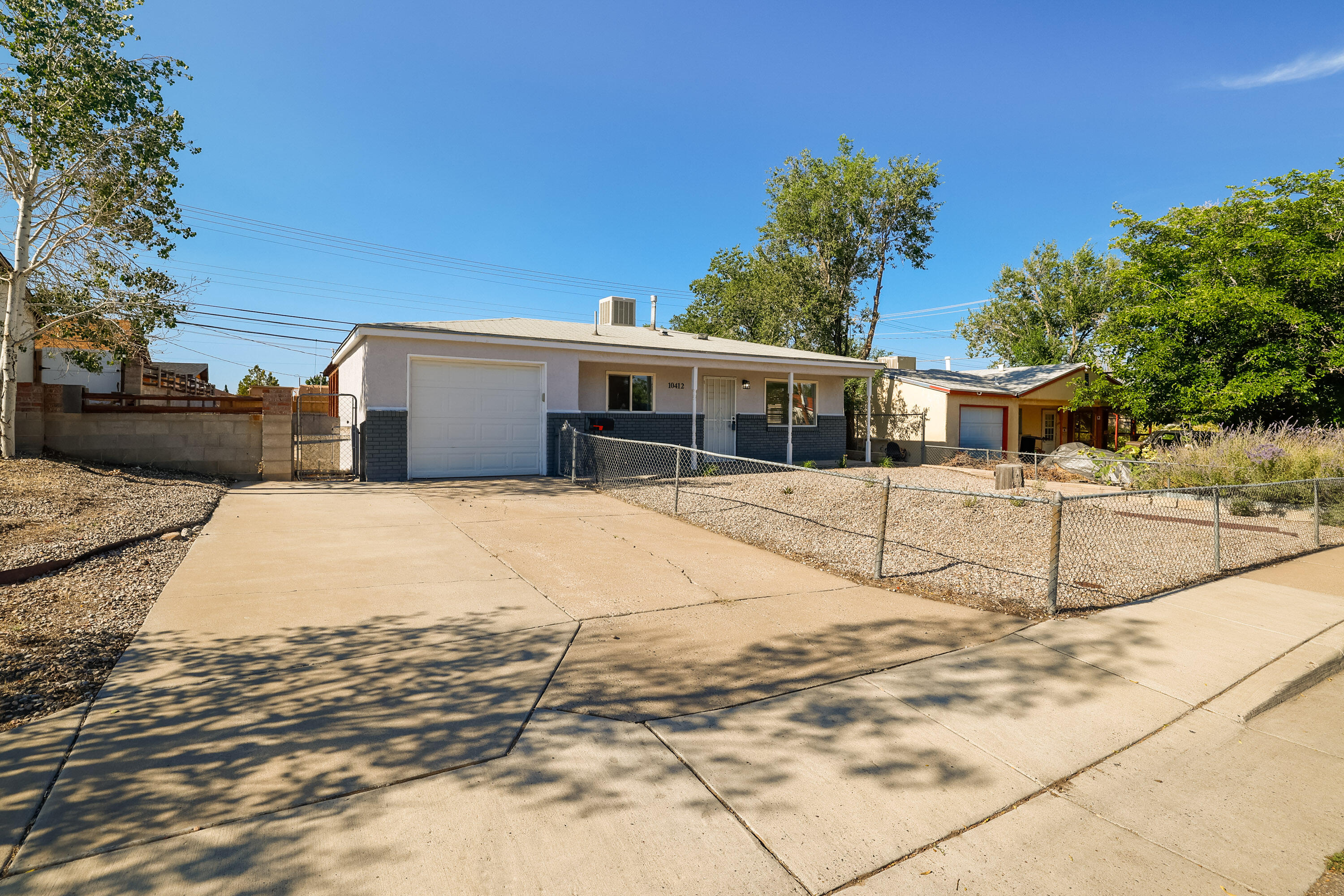 10412 WOODLAND Avenue NE