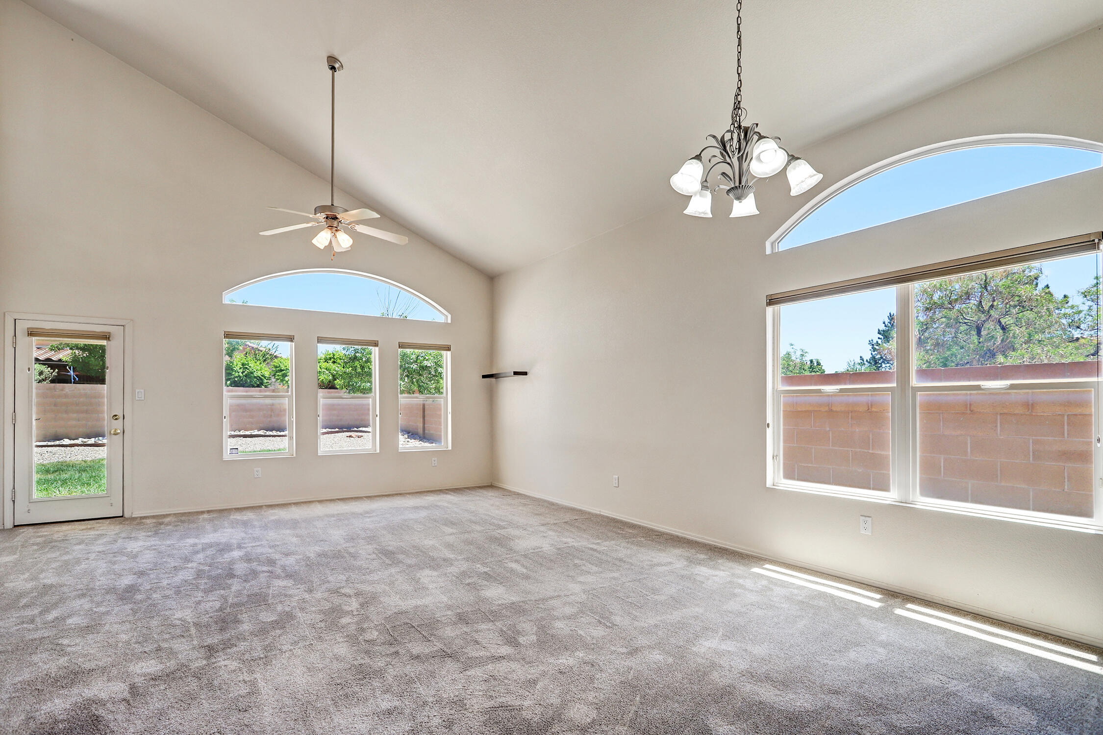 7228 Sidewinder Drive NE