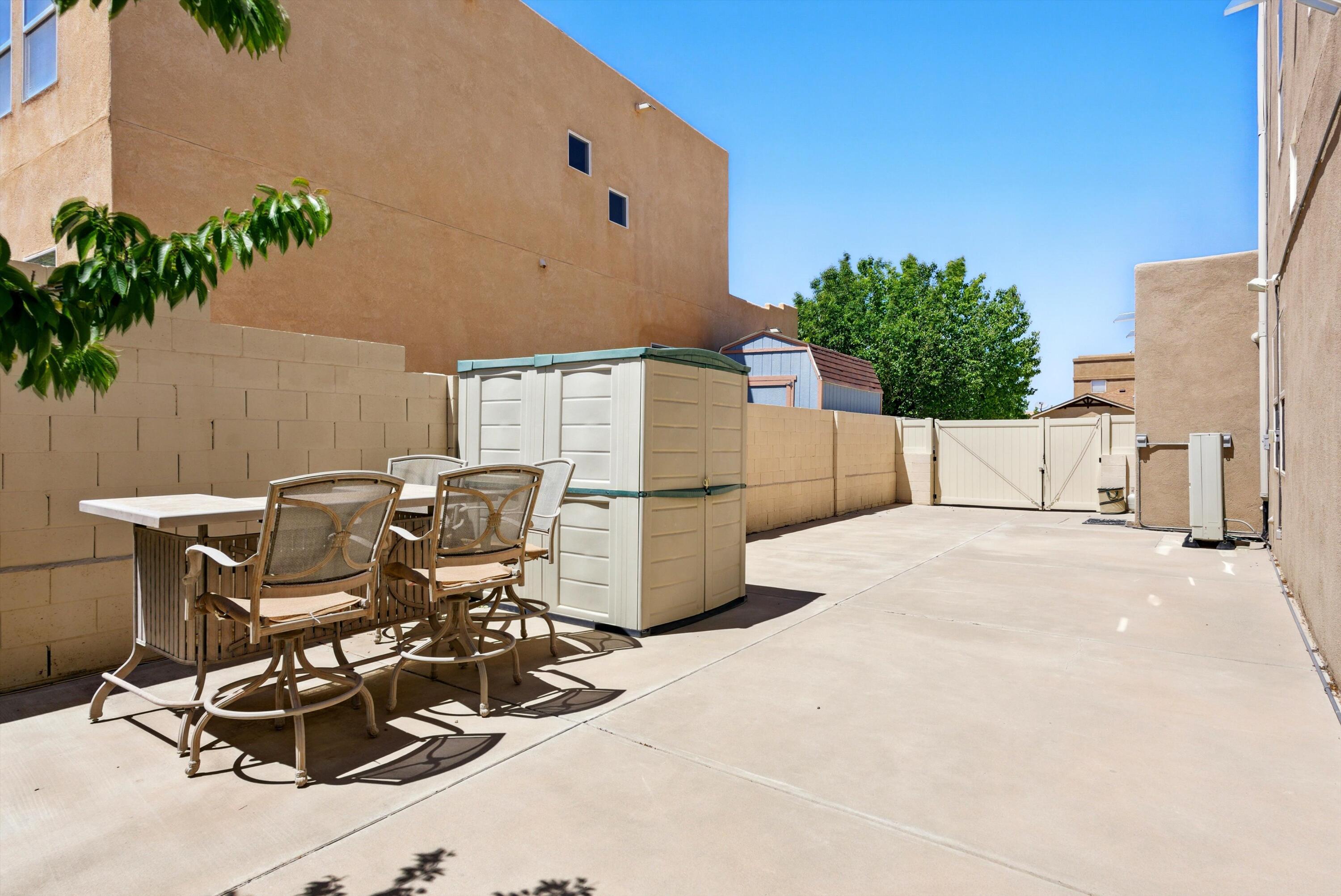 4972 NIGHT HAWK Drive NE