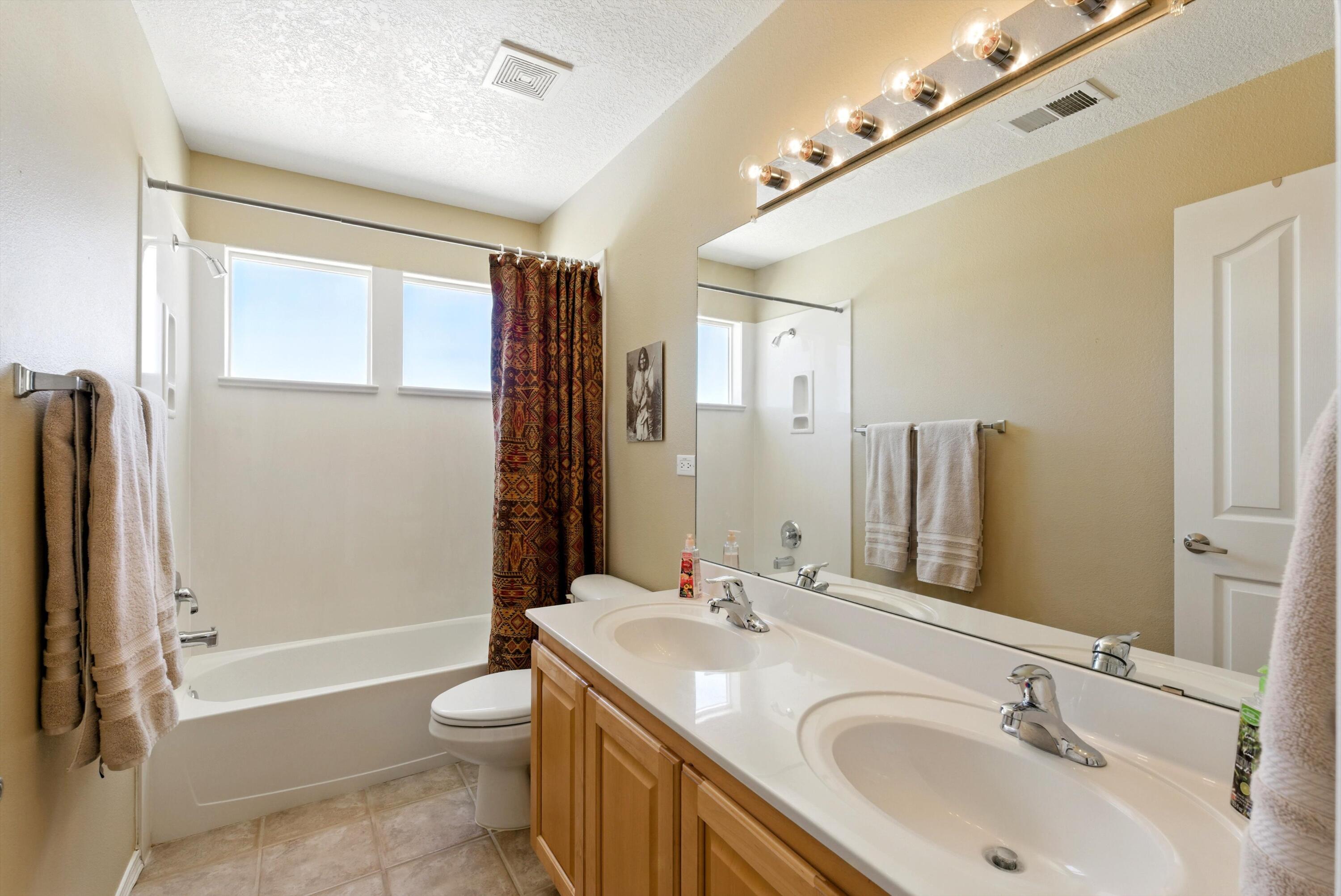 4972 NIGHT HAWK Drive NE