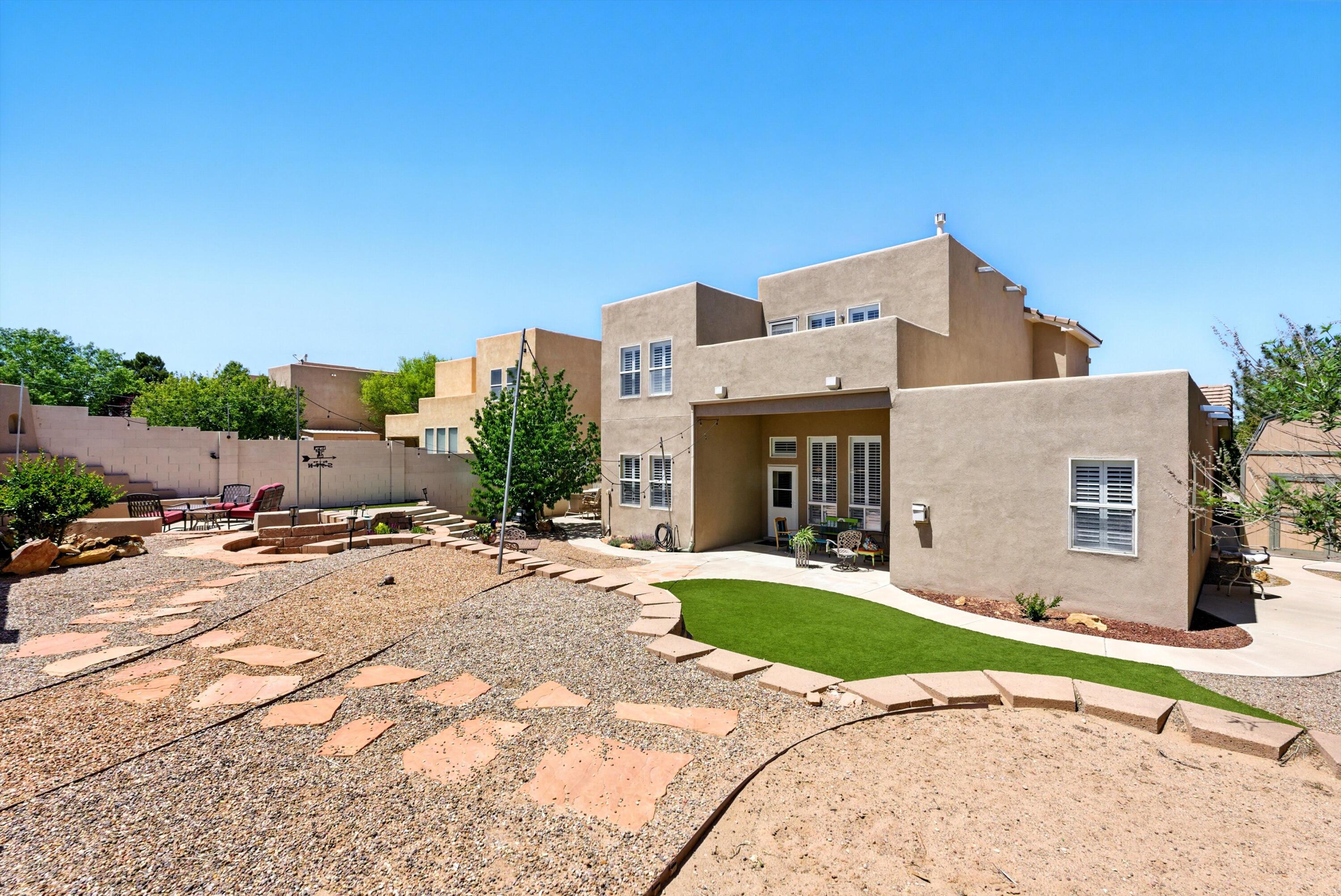 4972 NIGHT HAWK Drive NE