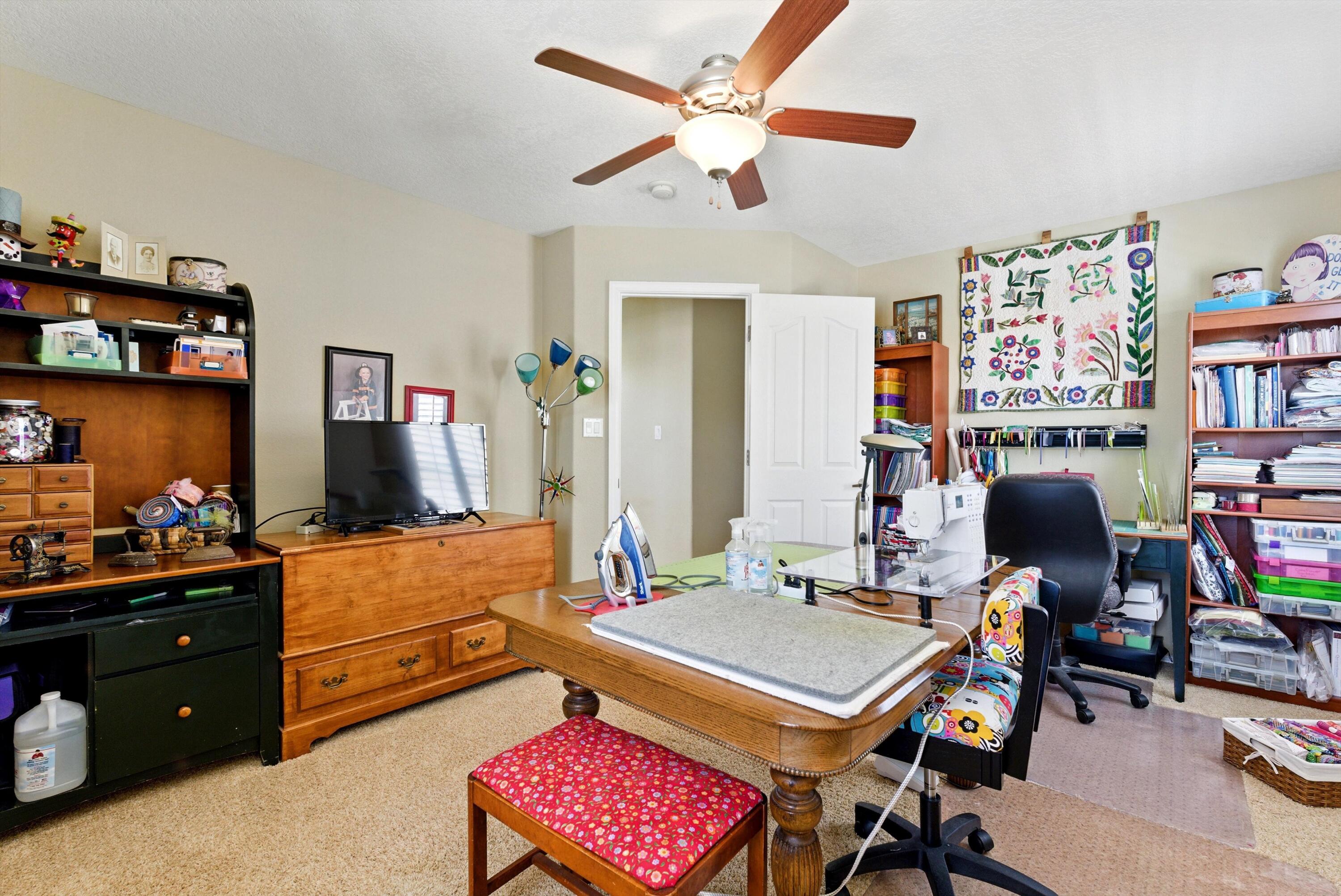 4972 NIGHT HAWK Drive NE