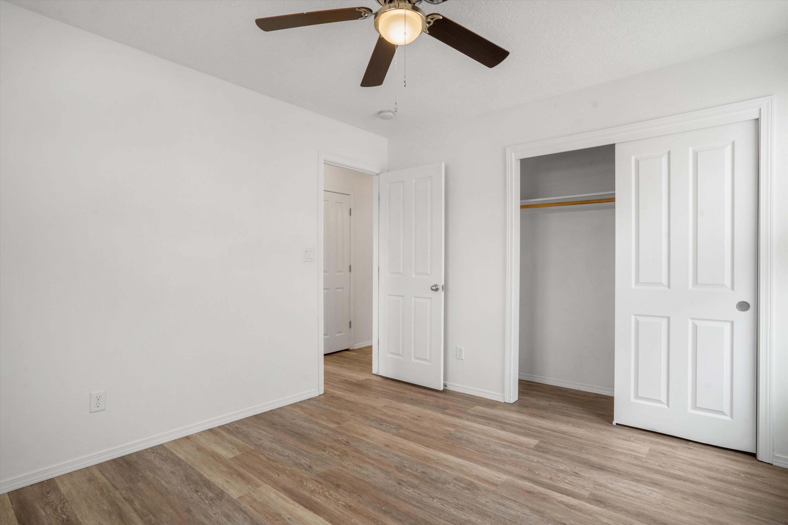 3702 BUCKSKIN Loop NE