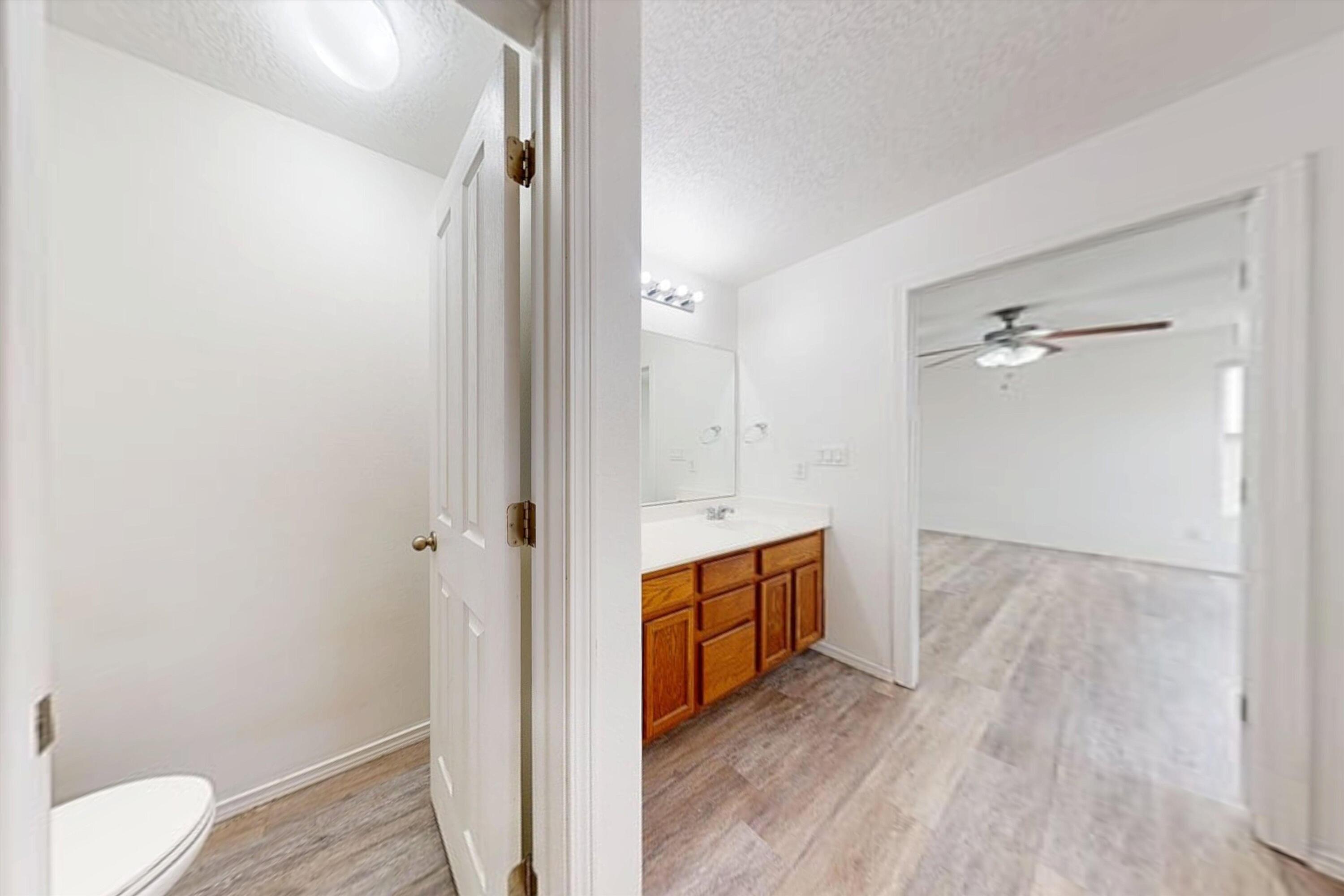 3702 BUCKSKIN Loop NE