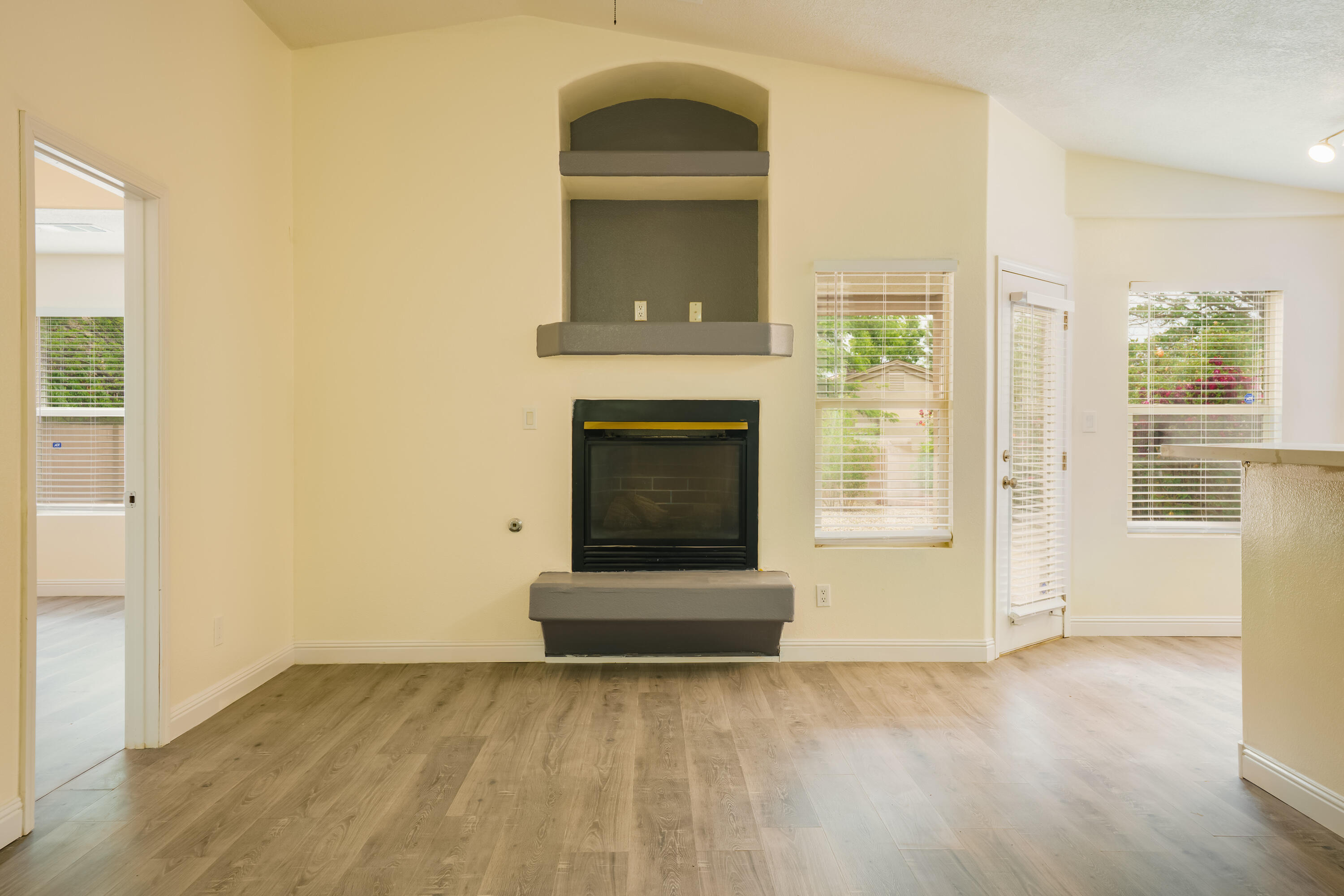 7113 AVIGNON Court NW