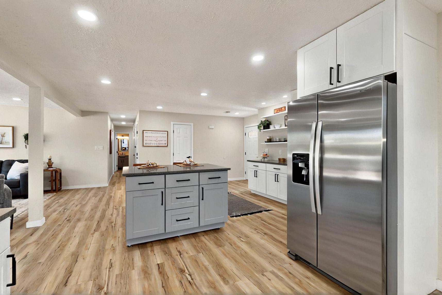 10009 JILES Drive NE