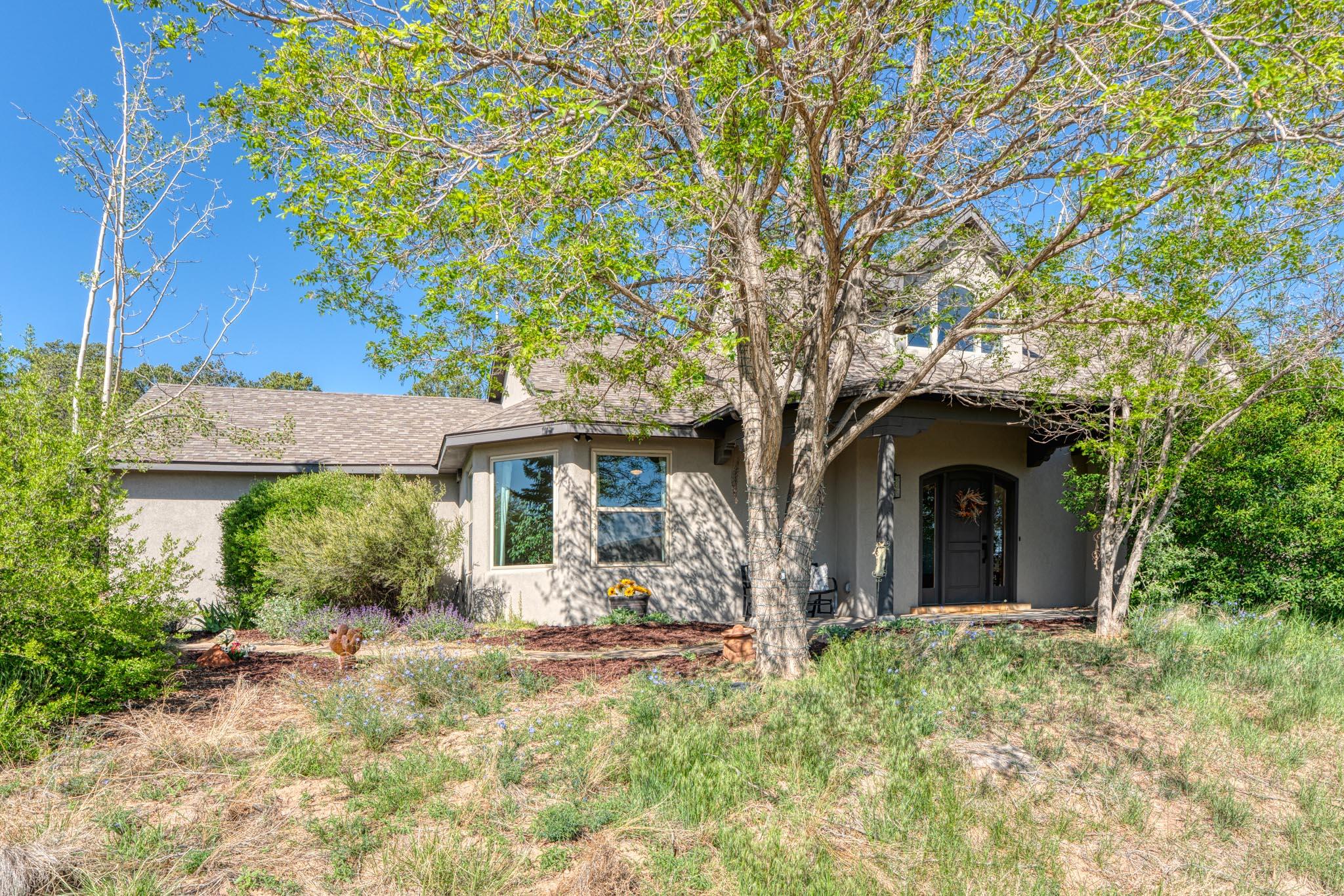 7 LOBELIA Lane