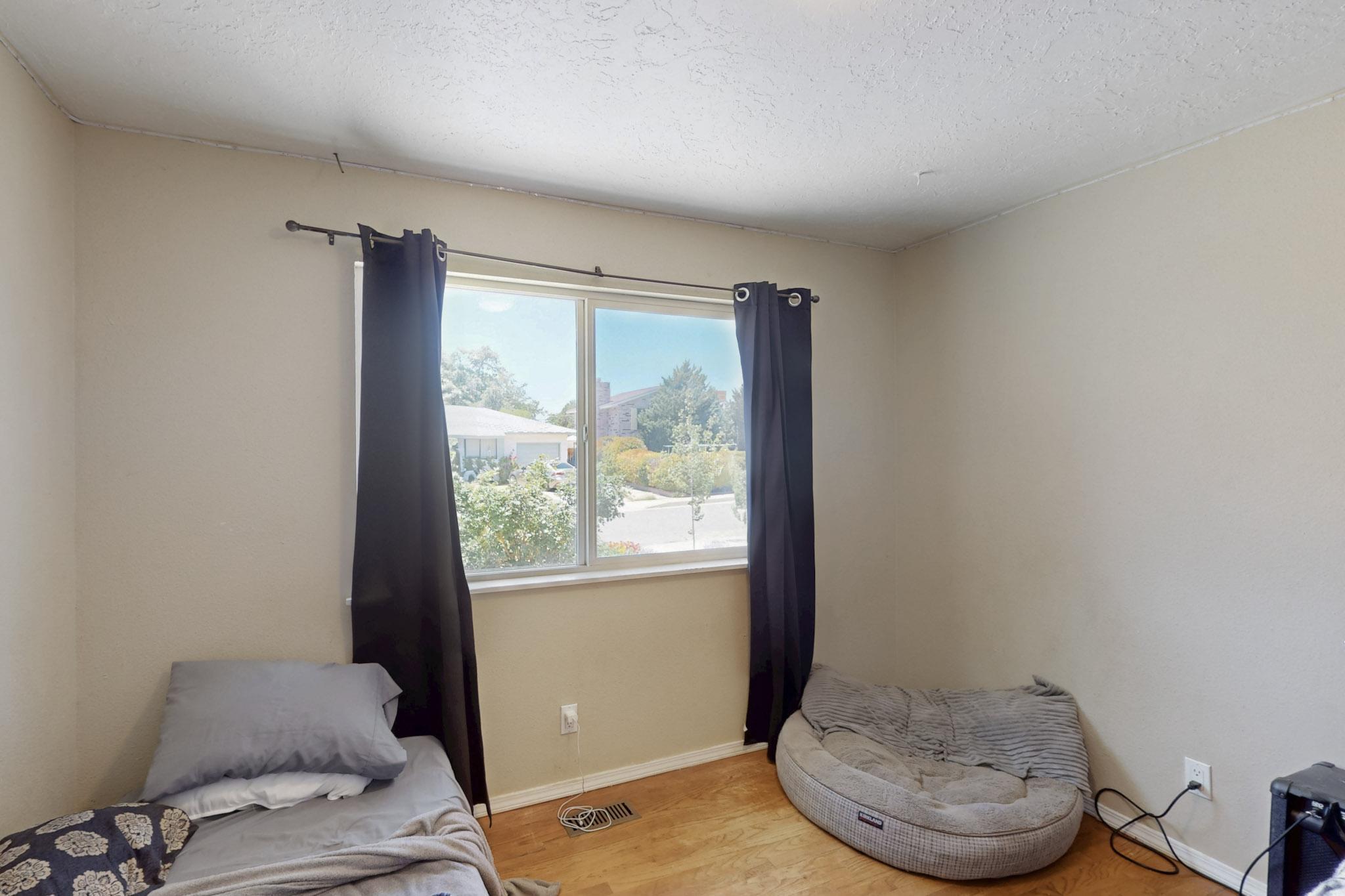2912 DOROTHY Street NE