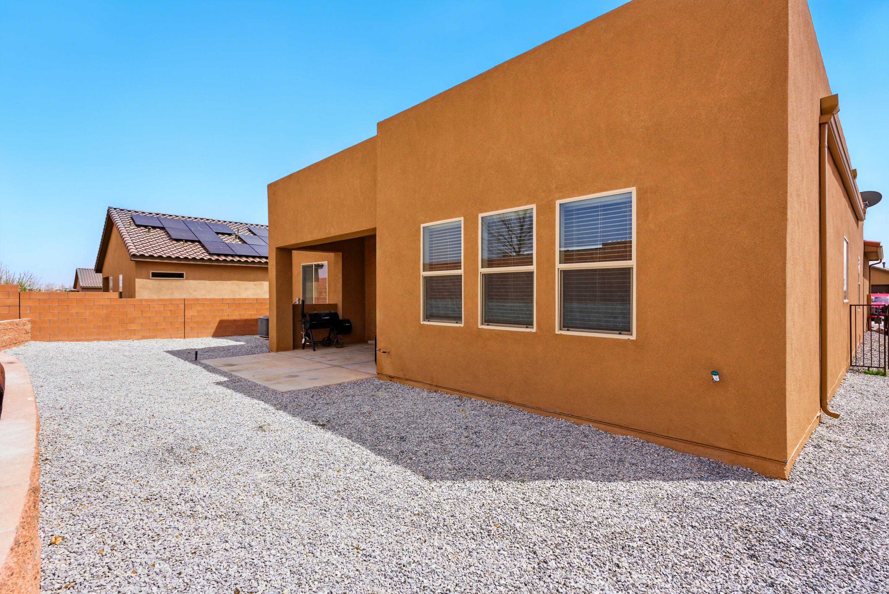 4529 SKYLINE Loop NE