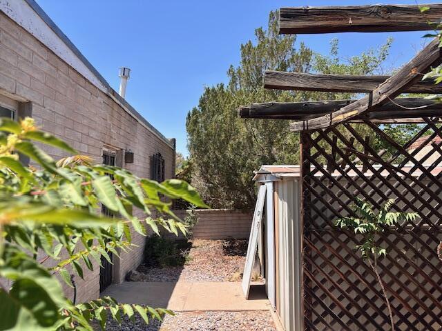 806 OREJA DE ORO Drive SE