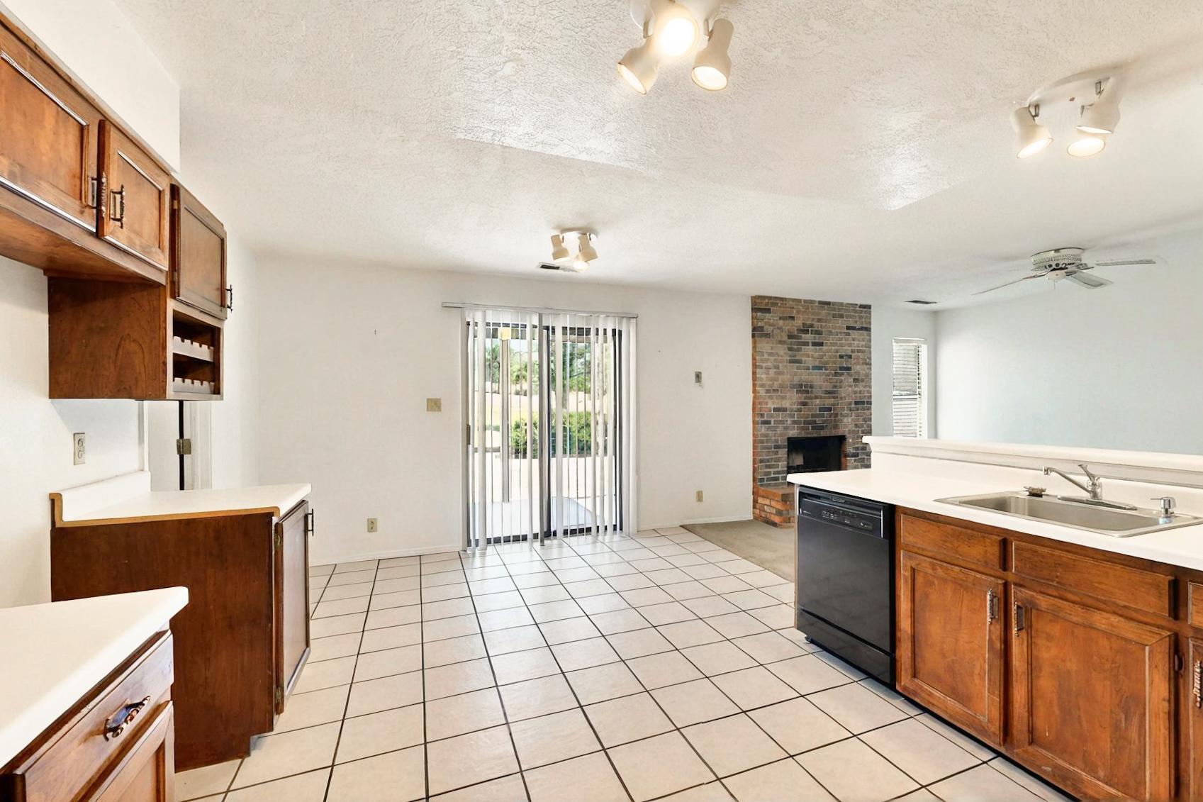 653 FREDERICO Boulevard