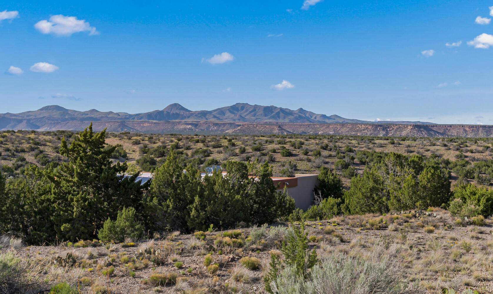 6383 HOOCHANEETSA Boulevard