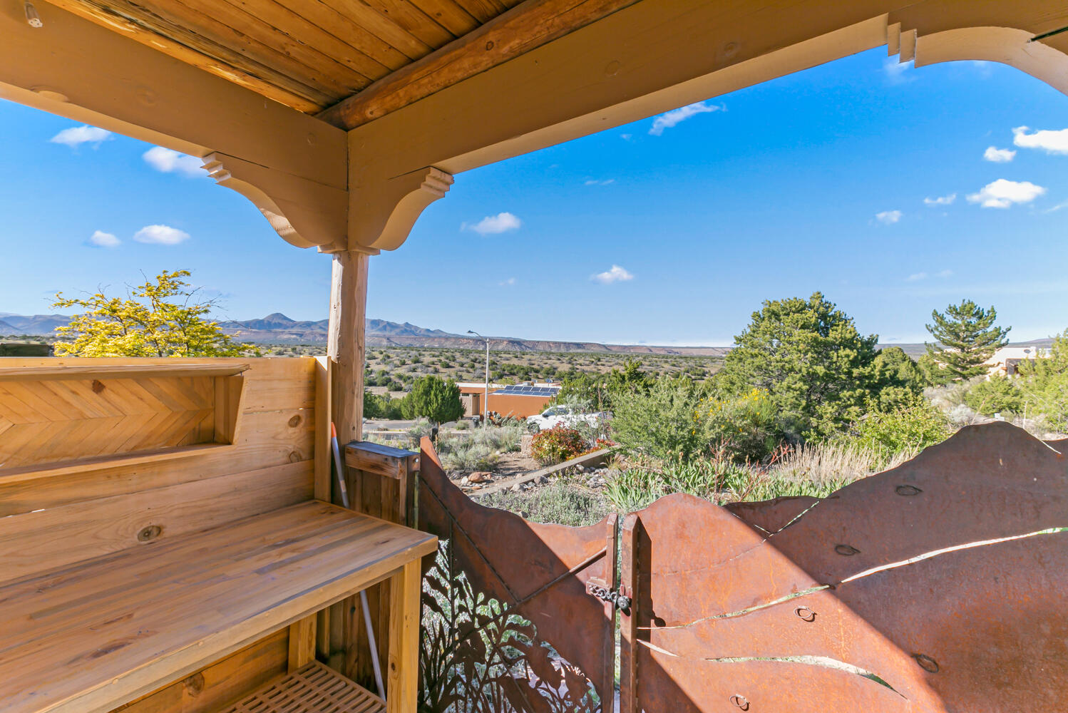 6383 HOOCHANEETSA Boulevard