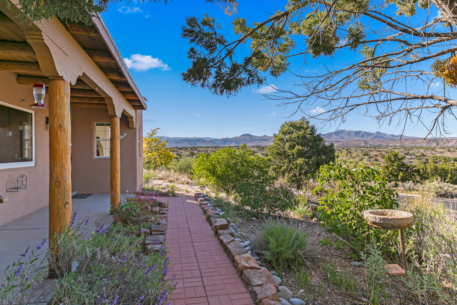 6383 HOOCHANEETSA Boulevard