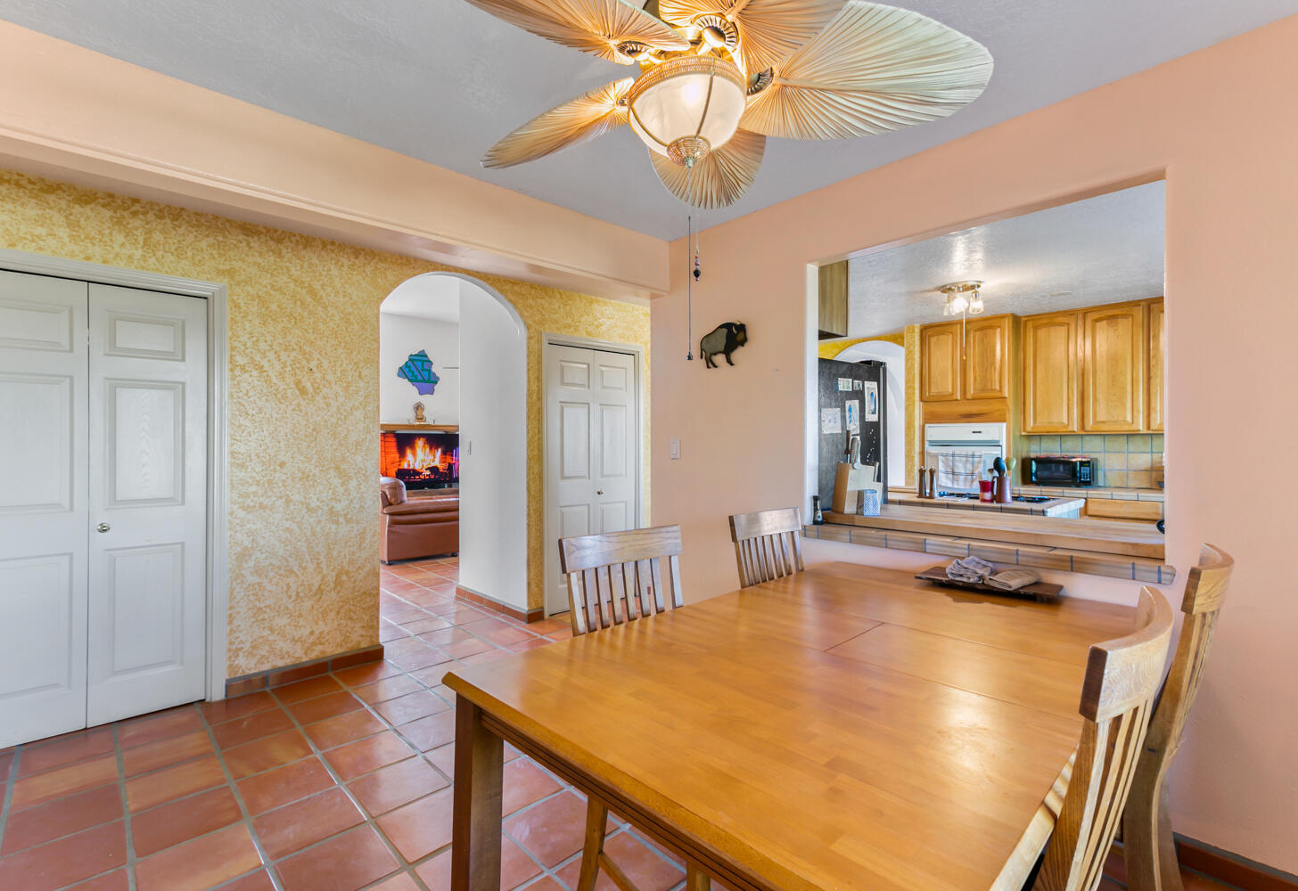 6383 HOOCHANEETSA Boulevard