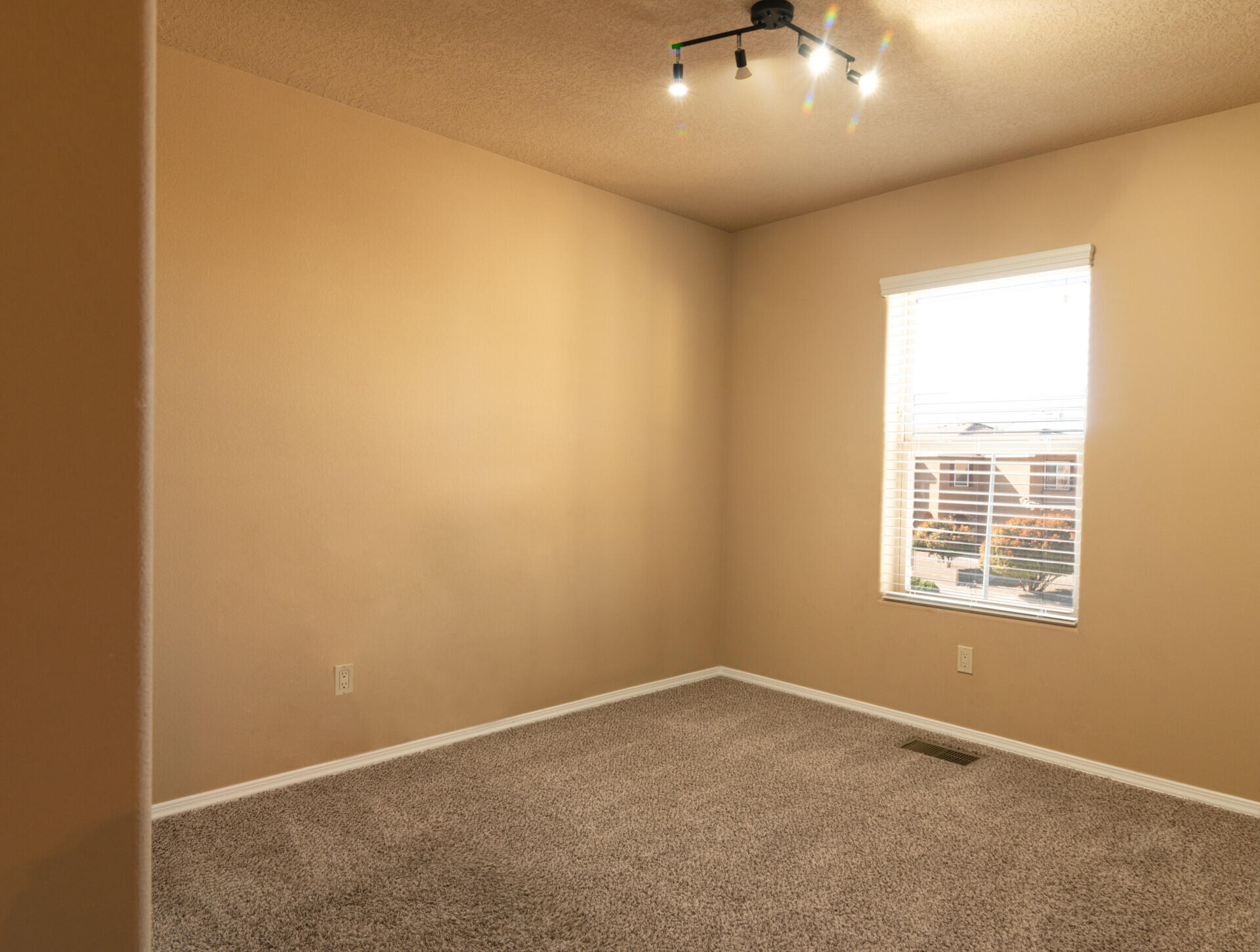 6116 PYRENEES Court NW