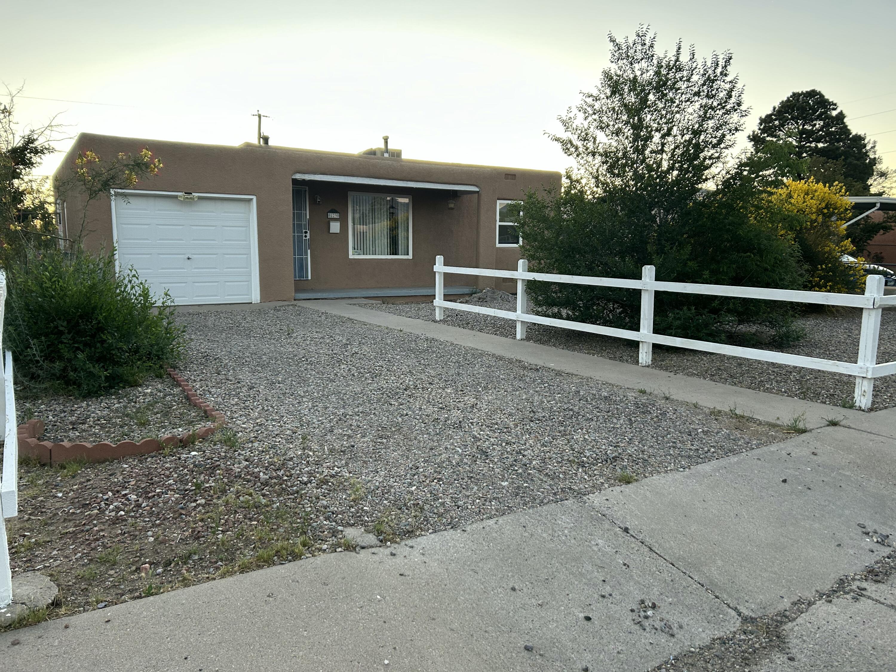 529 CAGUA Drive SE