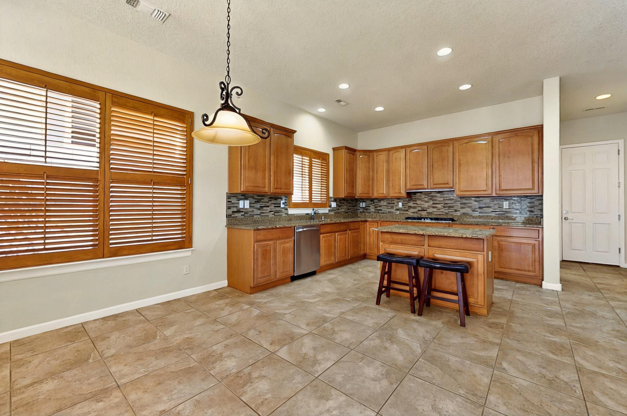21 LOS BALCONES Place NE