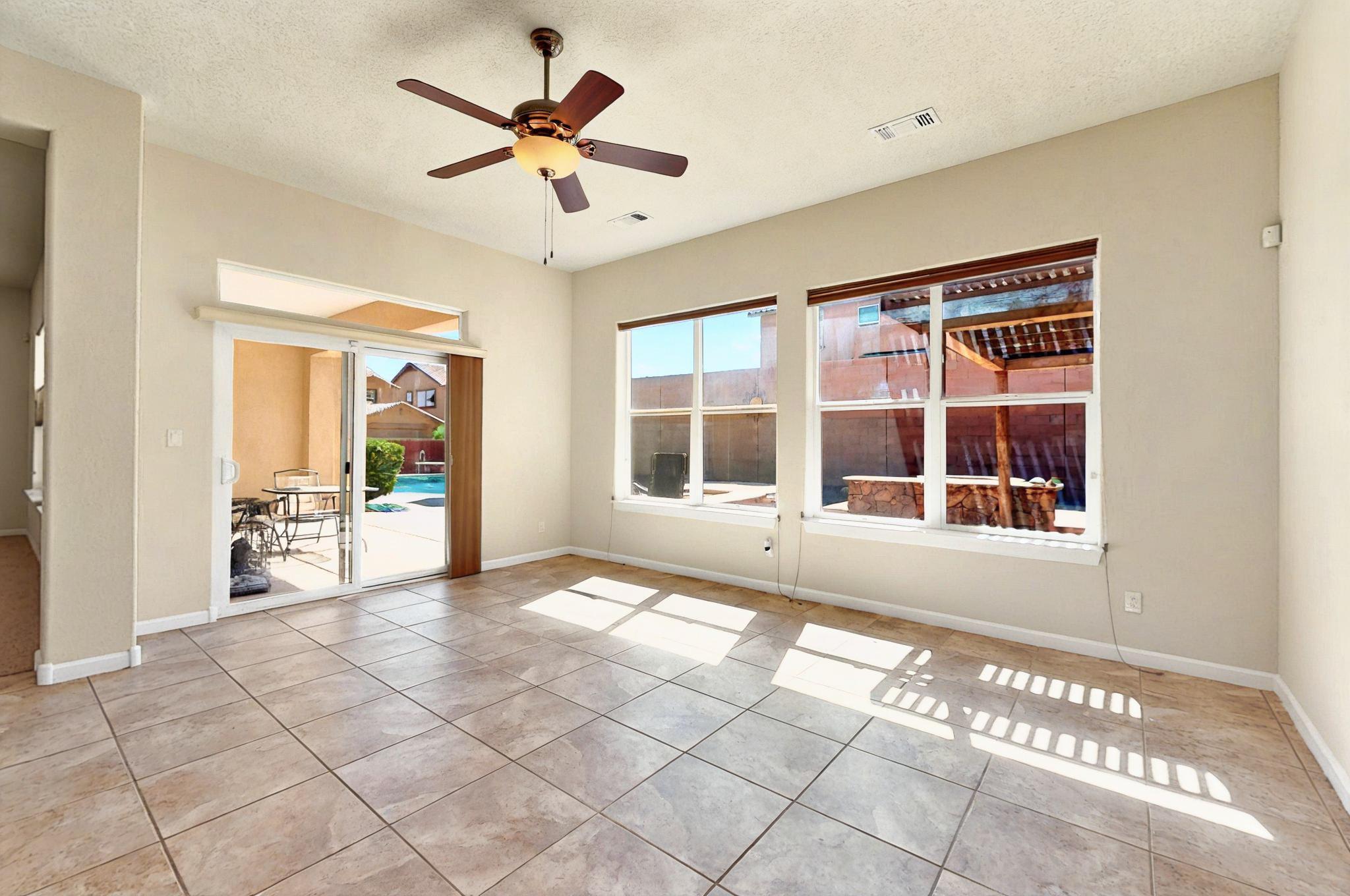 21 LOS BALCONES Place NE