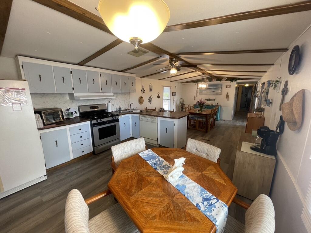 106 YUCCA Drive