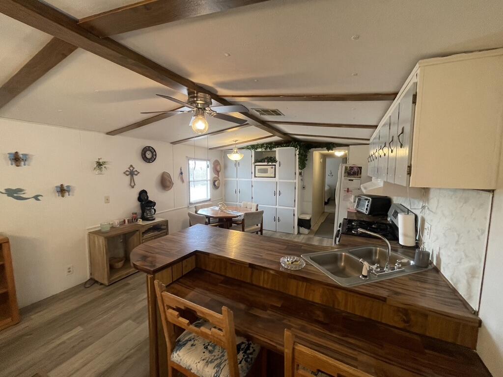 106 YUCCA Drive