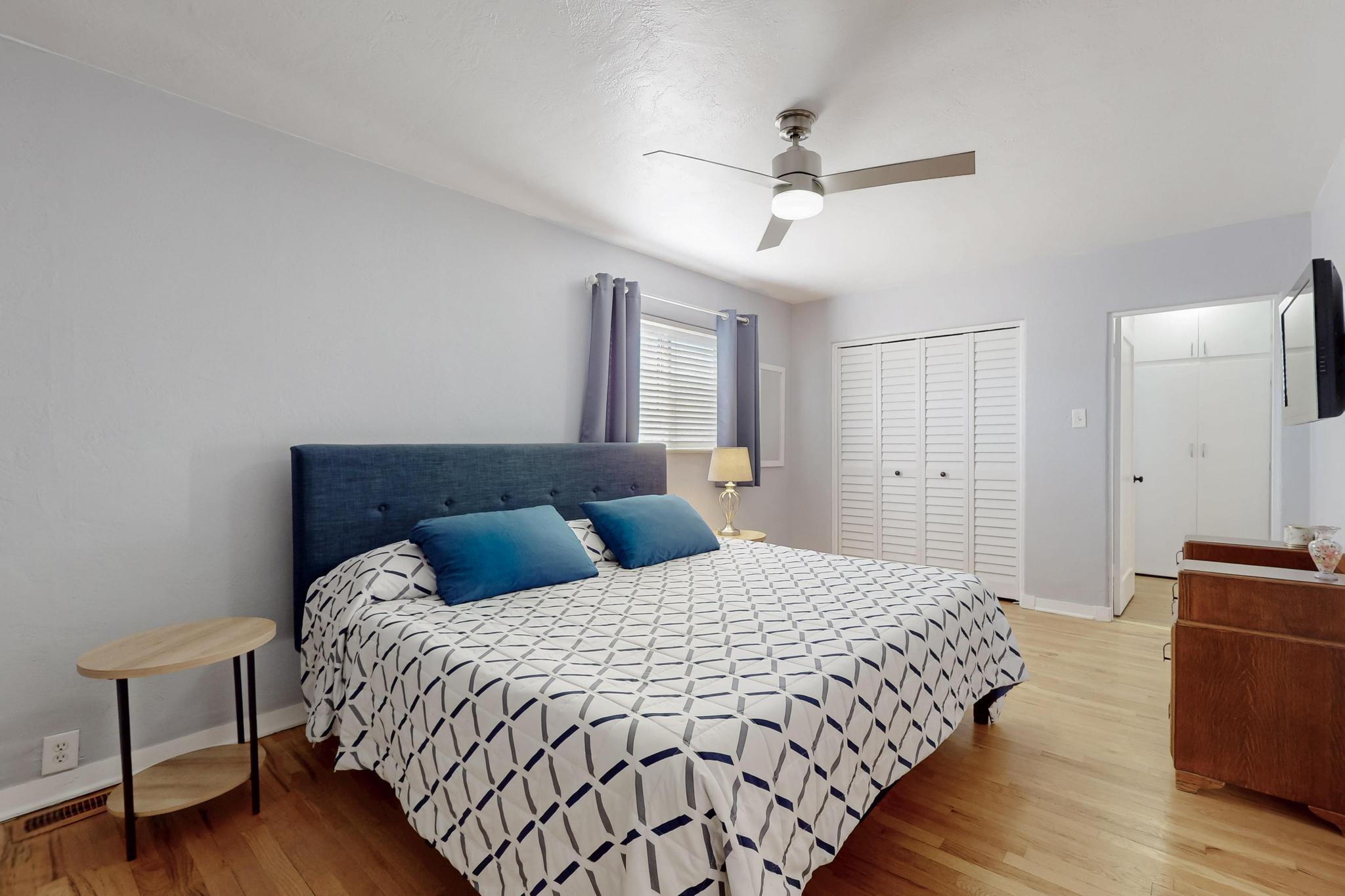 5416 EL ENCANTO Place NE