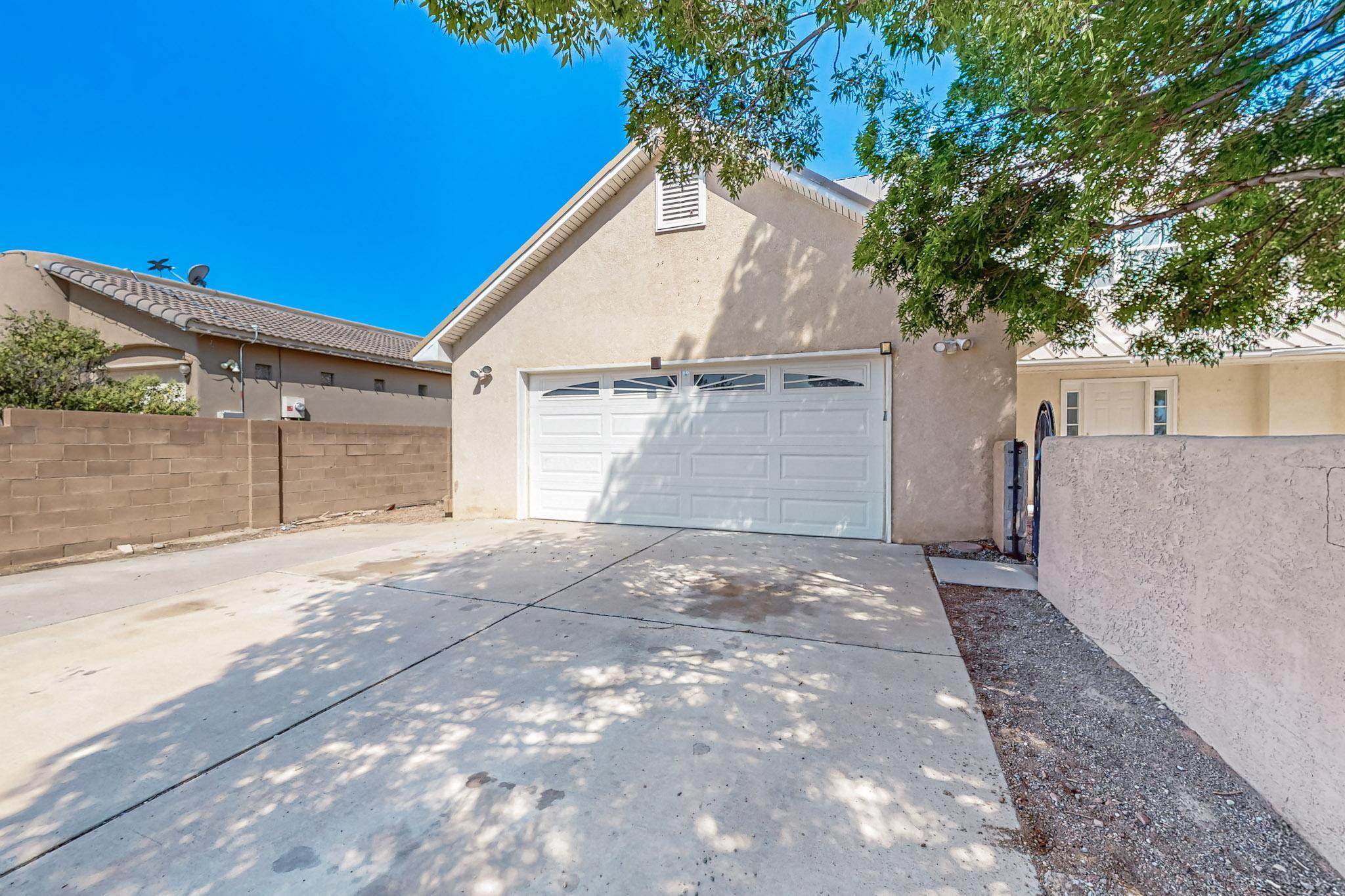 717 MONTERREY Road NE