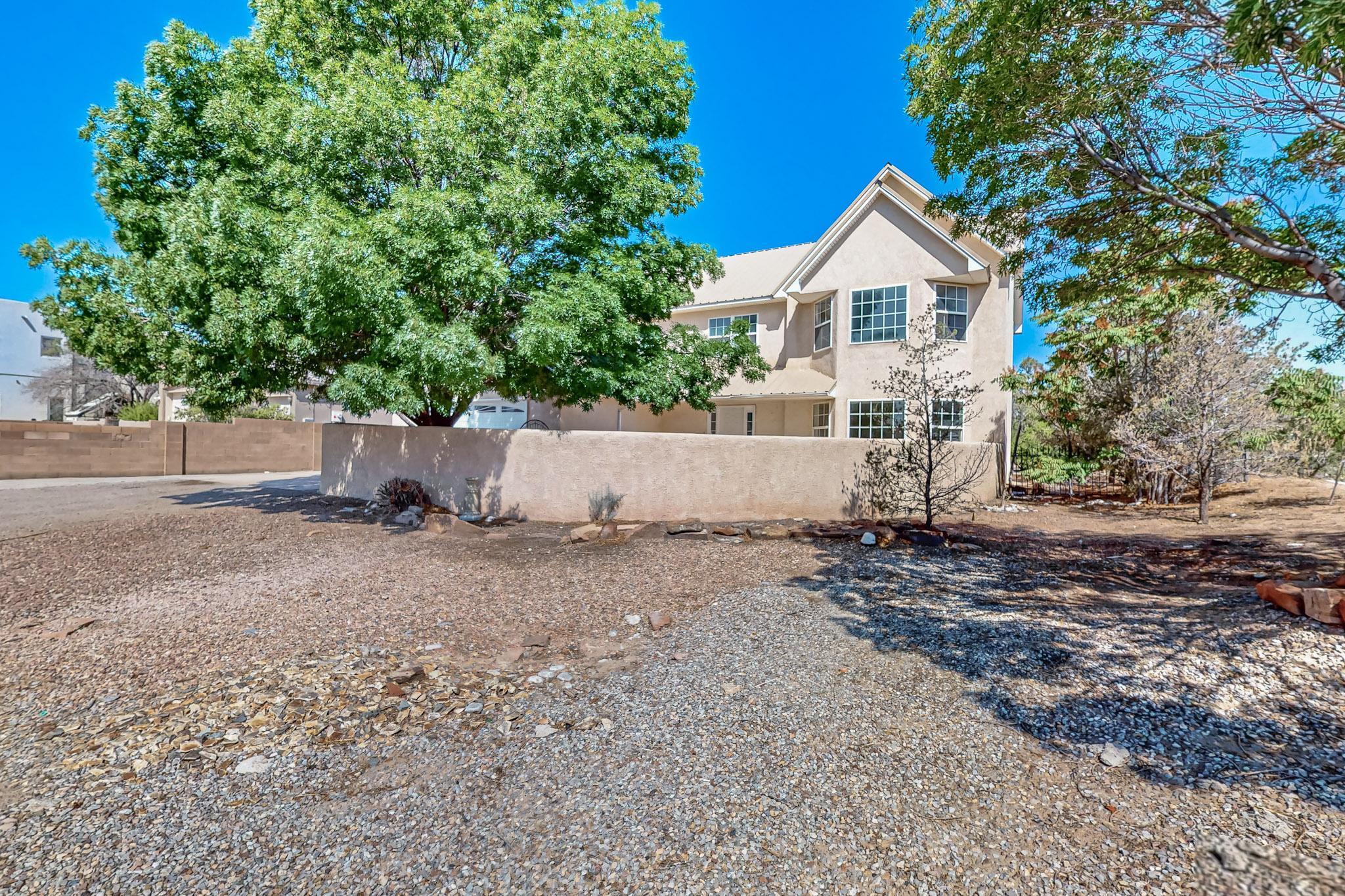 717 MONTERREY Road NE