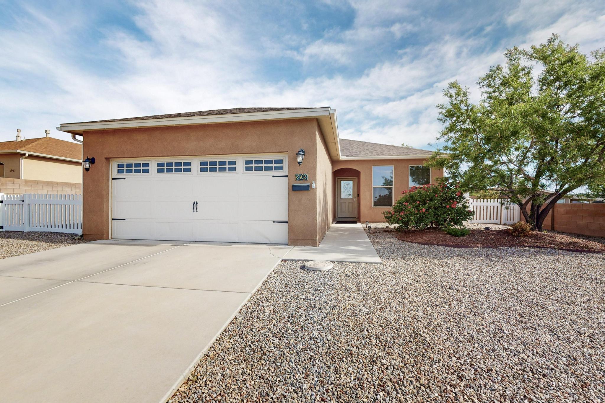328 SUNRISE BLUFFS Drive