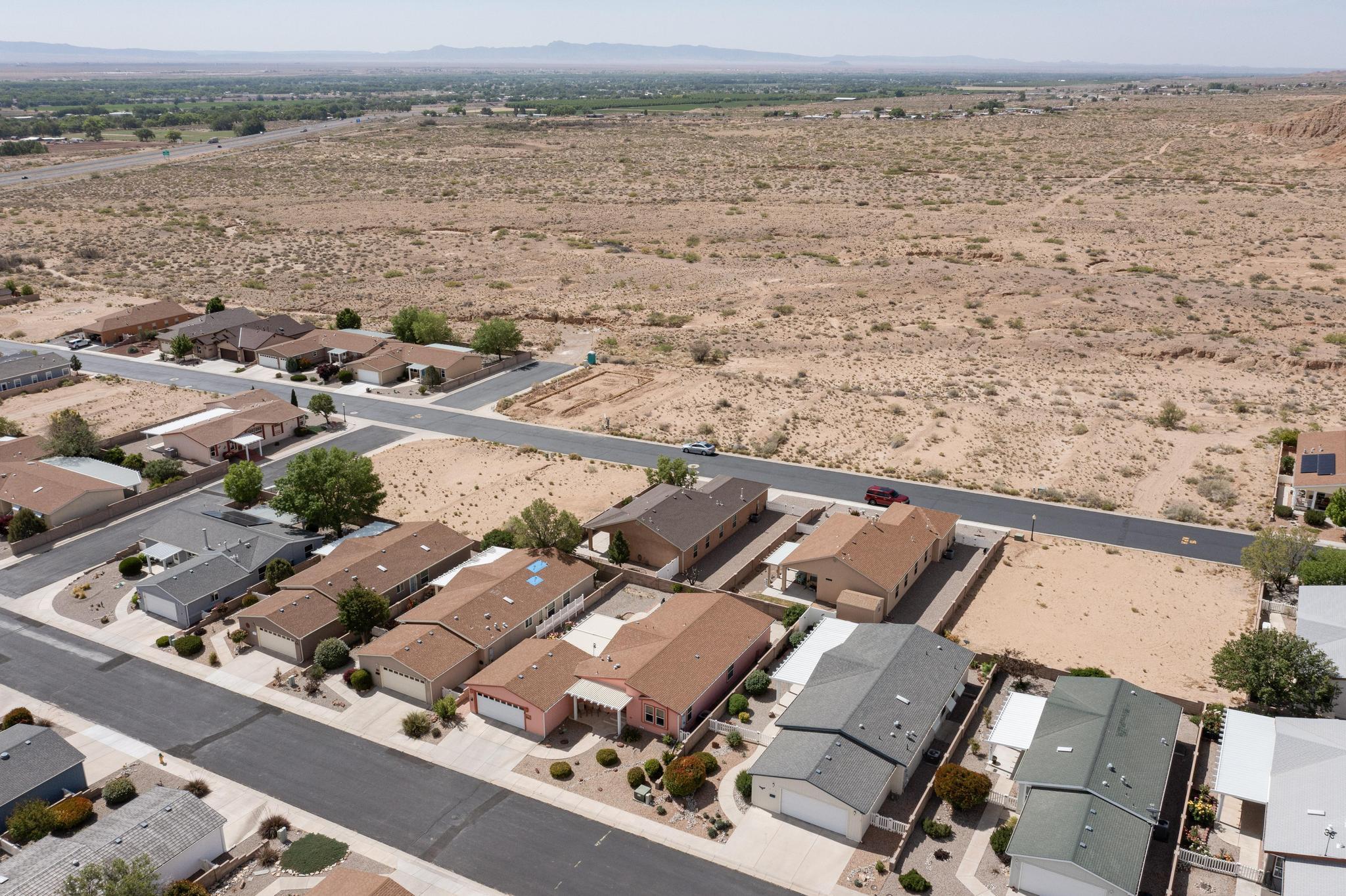 328 SUNRISE BLUFFS Drive