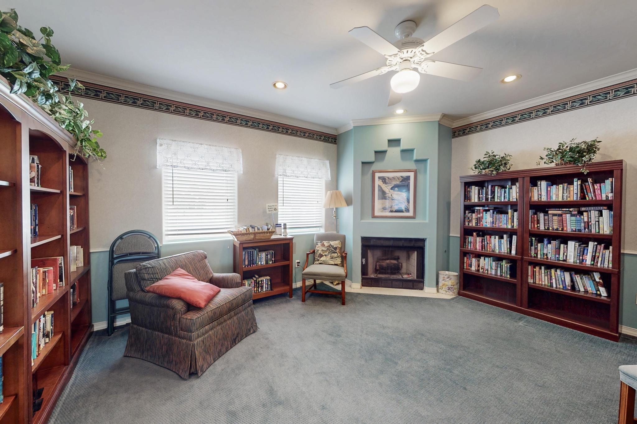 328 SUNRISE BLUFFS Drive